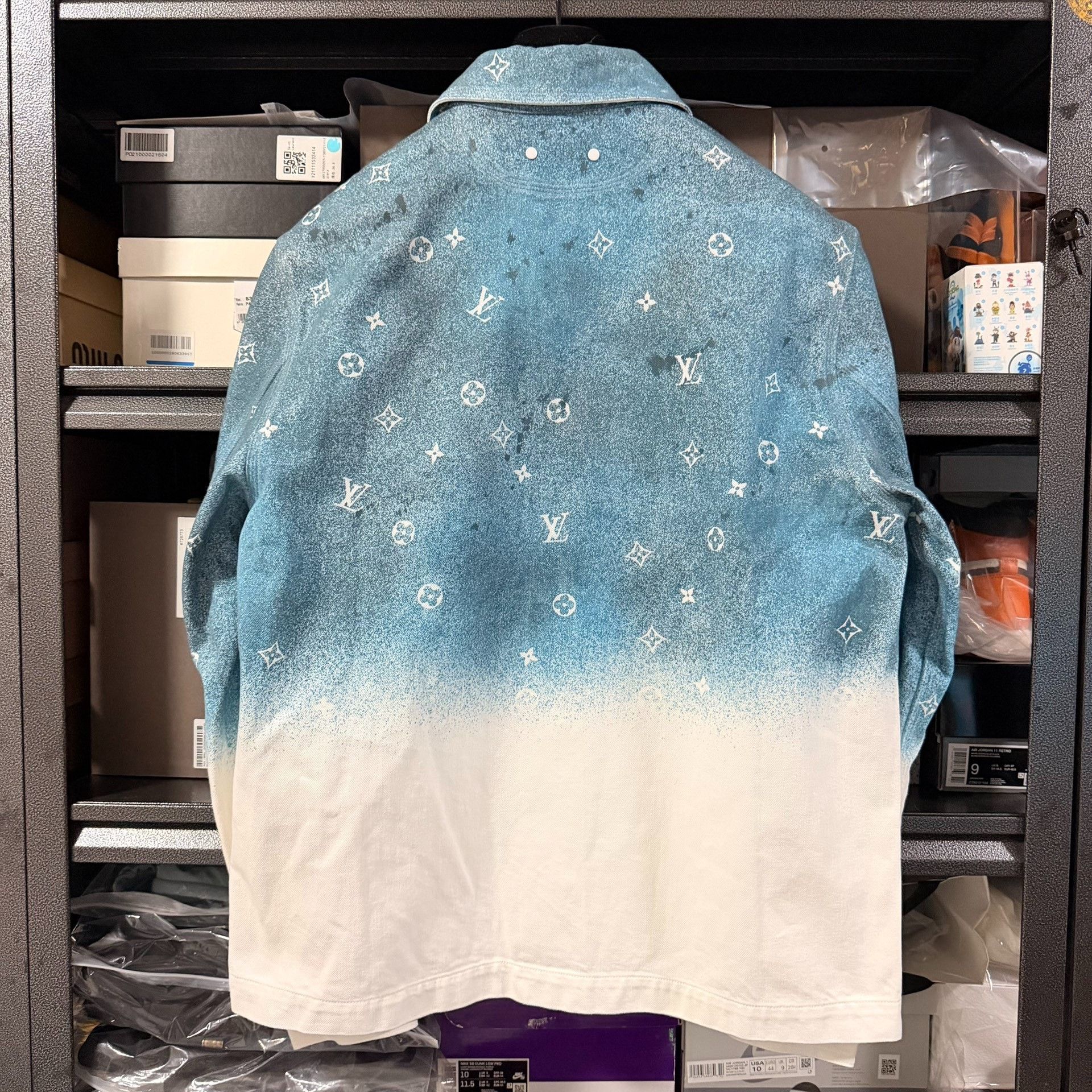 Louis Vuitton Louis Vuitton Monogram Gradient Denim Jacket Size US M / EU 48-50 / 2 - 2 Thumbnail