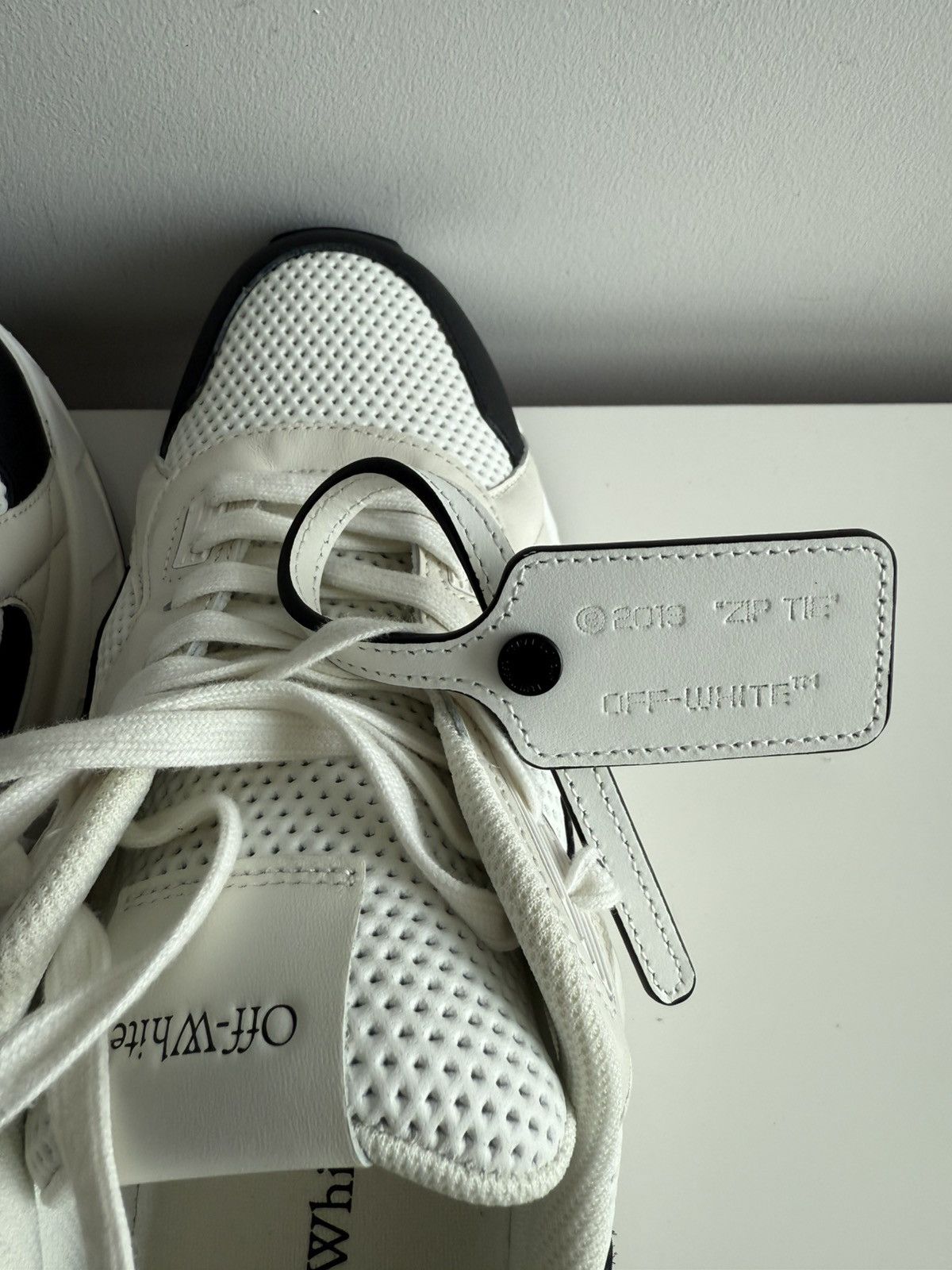 Off-White Off-White Kick Off Low Top Sneakers White Black Size US 10 / EU 43 - 13 Thumbnail