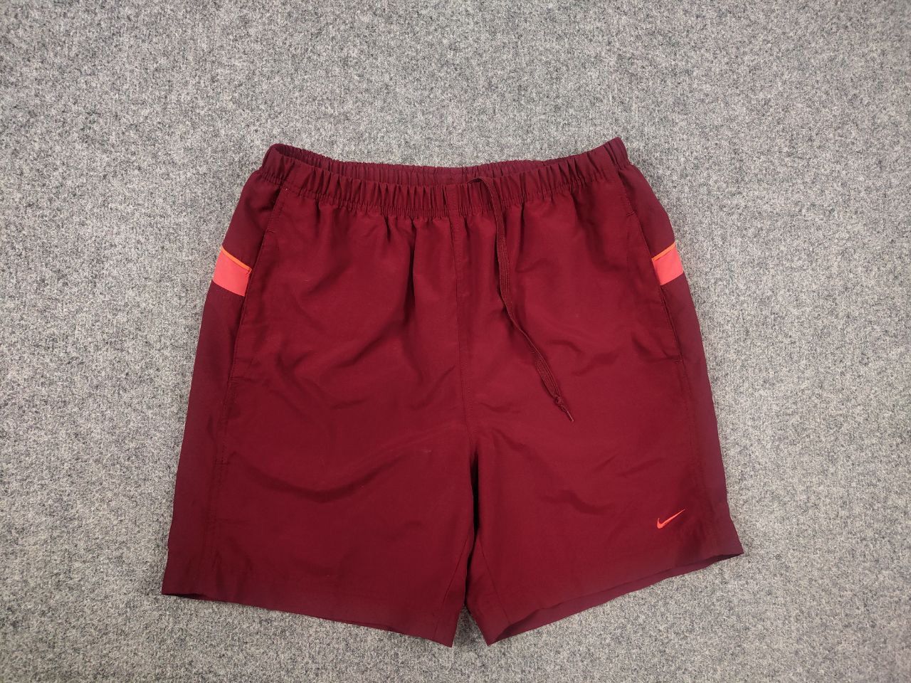 Nike Vintage Nike casual shorts with pockets matte red Y2K Style Size US 34 / EU 50 - 6 Thumbnail