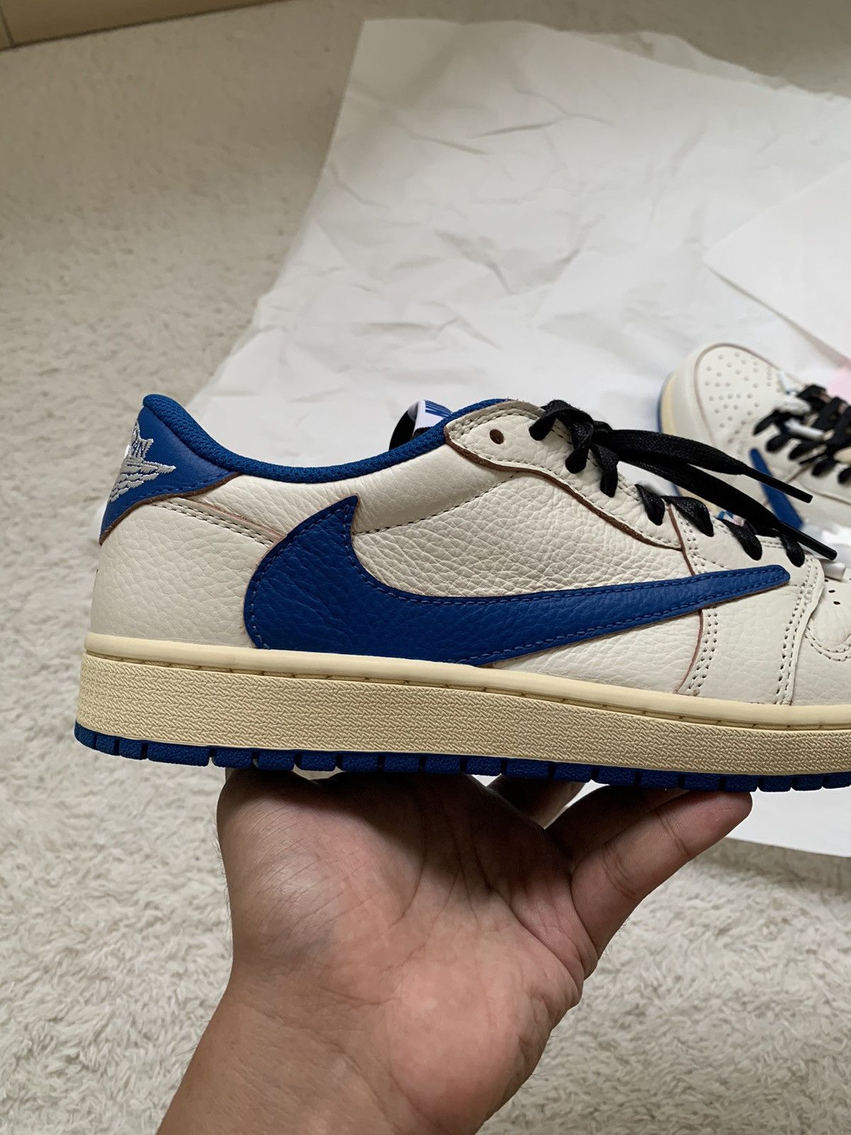 Nike × Travis Scott Air Jordan 1 Low Og X Travis Scott X Fragment 2.0 Size US 9.5 / EU 42-43 - 3 Thumbnail