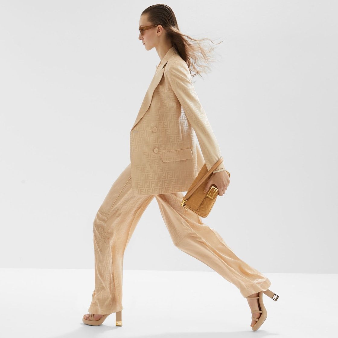 Fendi o1w1db10225 Jacket in Beige Size S / US 4 / IT 40 - 4 Thumbnail