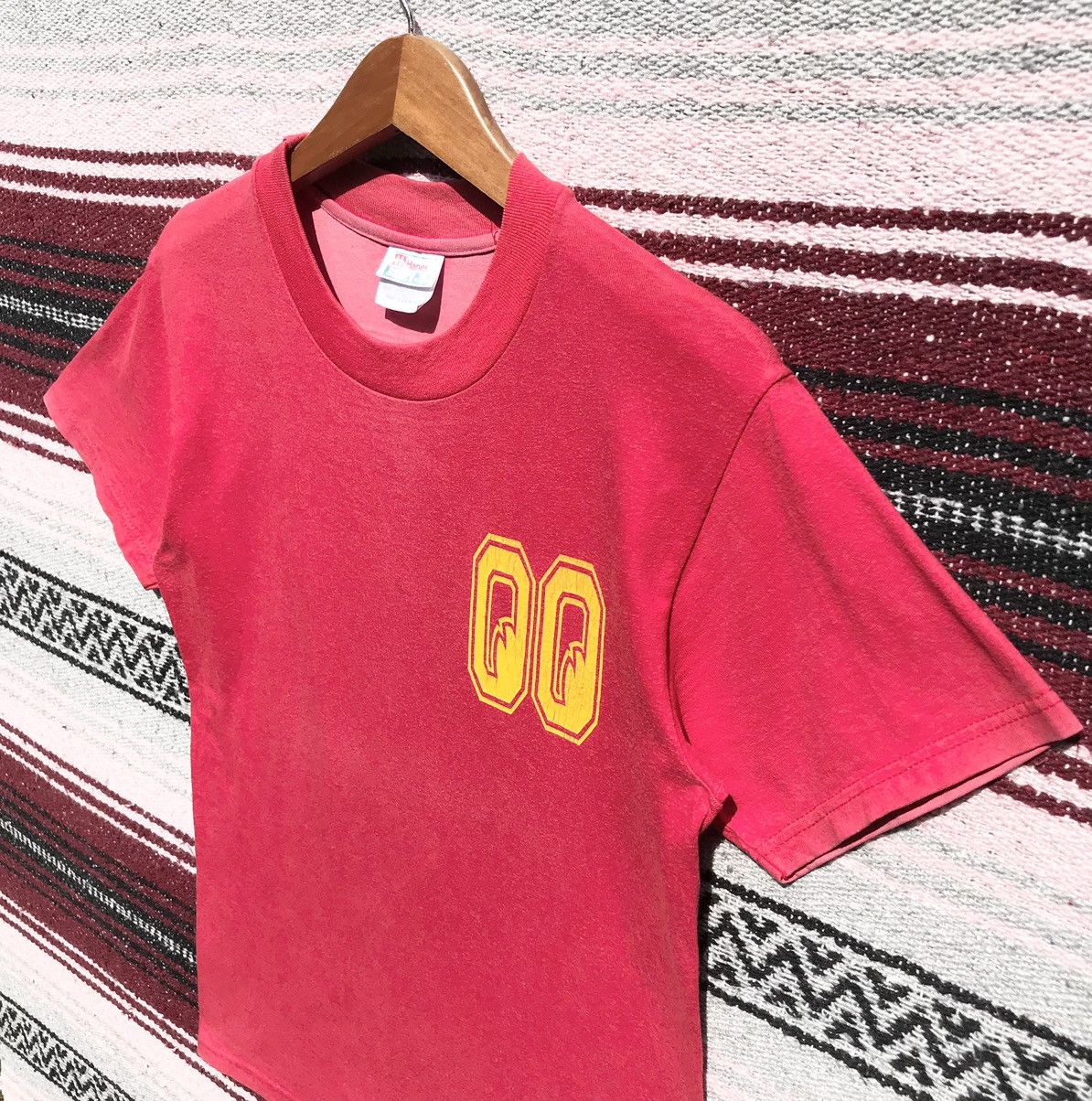Japanese Brand Vintage 90s Moon Eyes Tee Moon Eyes Equipment Co. SunFaded Size US S / EU 44-46 / 1 - 9 Thumbnail