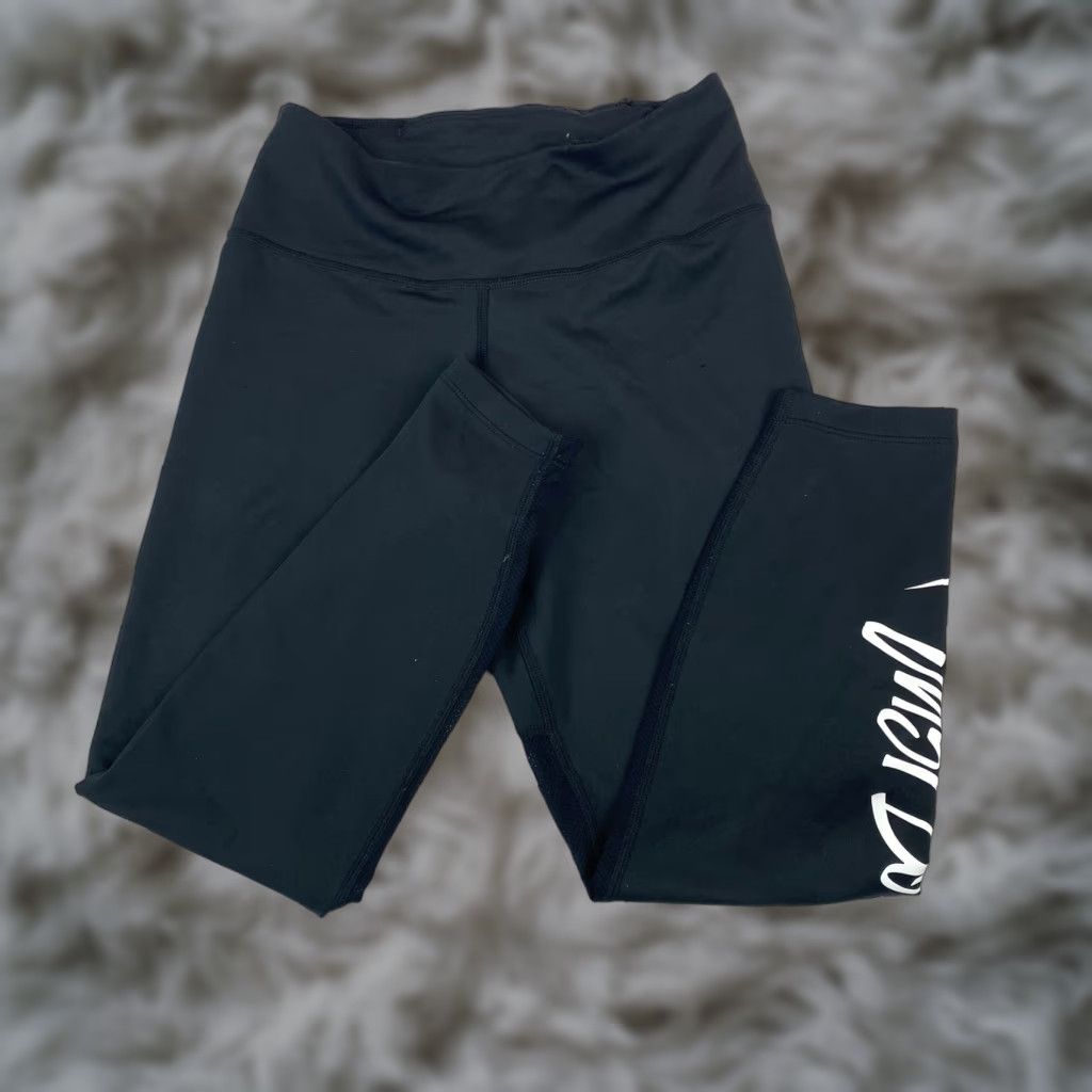 Nike Nike Womens Dri-fit Cropped Yoga Pants Tights Black Size XS Mid Rise Size 26" / US 2 / IT 38 - 1 Thumbnail