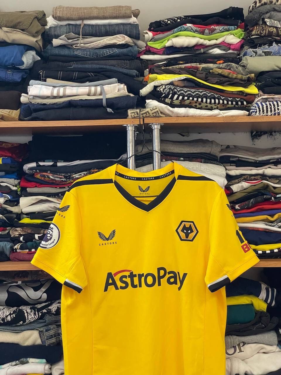 Vintage Wolverhampton Wanderers 2020-21 Coady Soccer Jersey Size US L / EU 52-54 / 3 - 3 Thumbnail