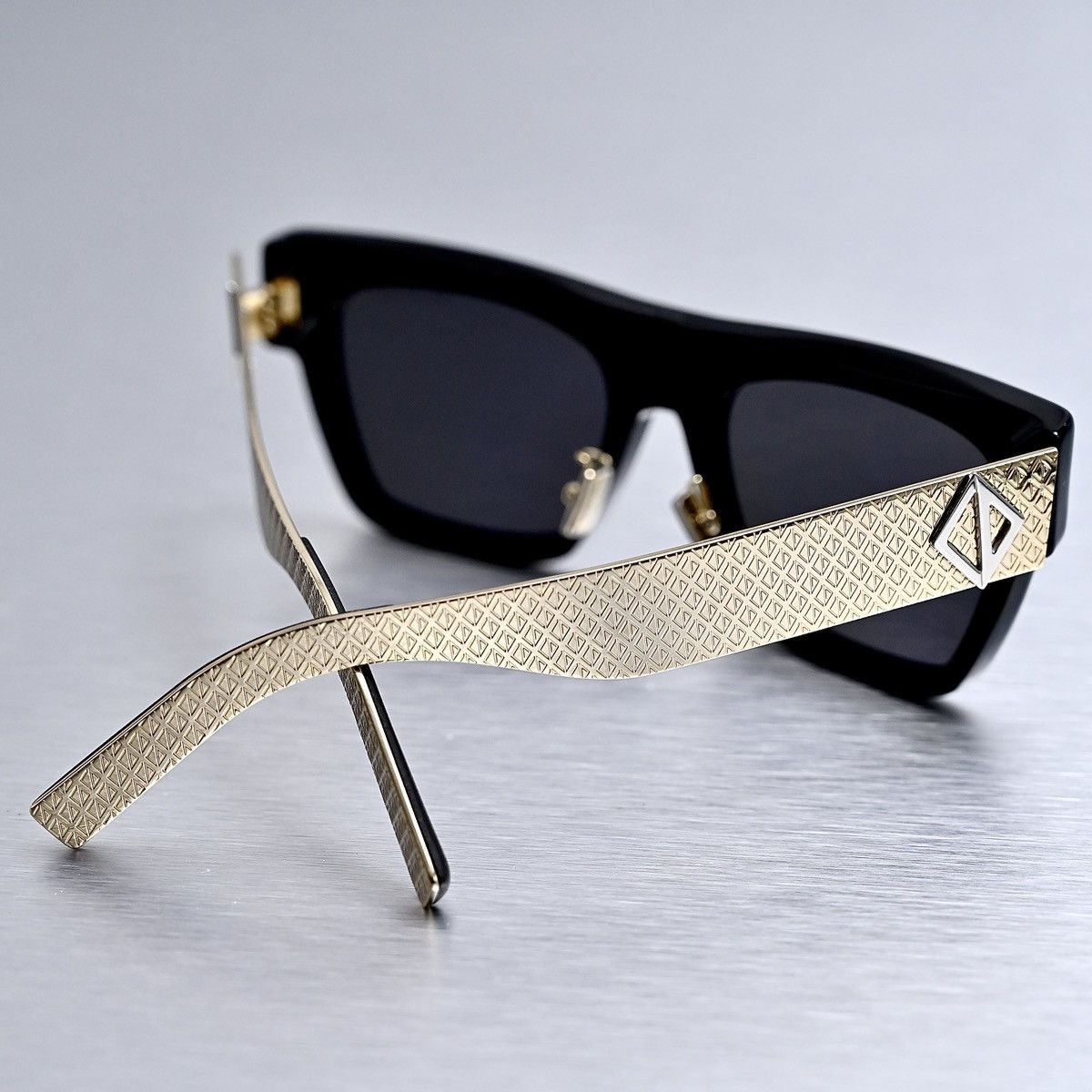 Dior DIOR CD DIAMOND S8F 12A0 SUNGLASSES Size ONE SIZE - 10 Thumbnail