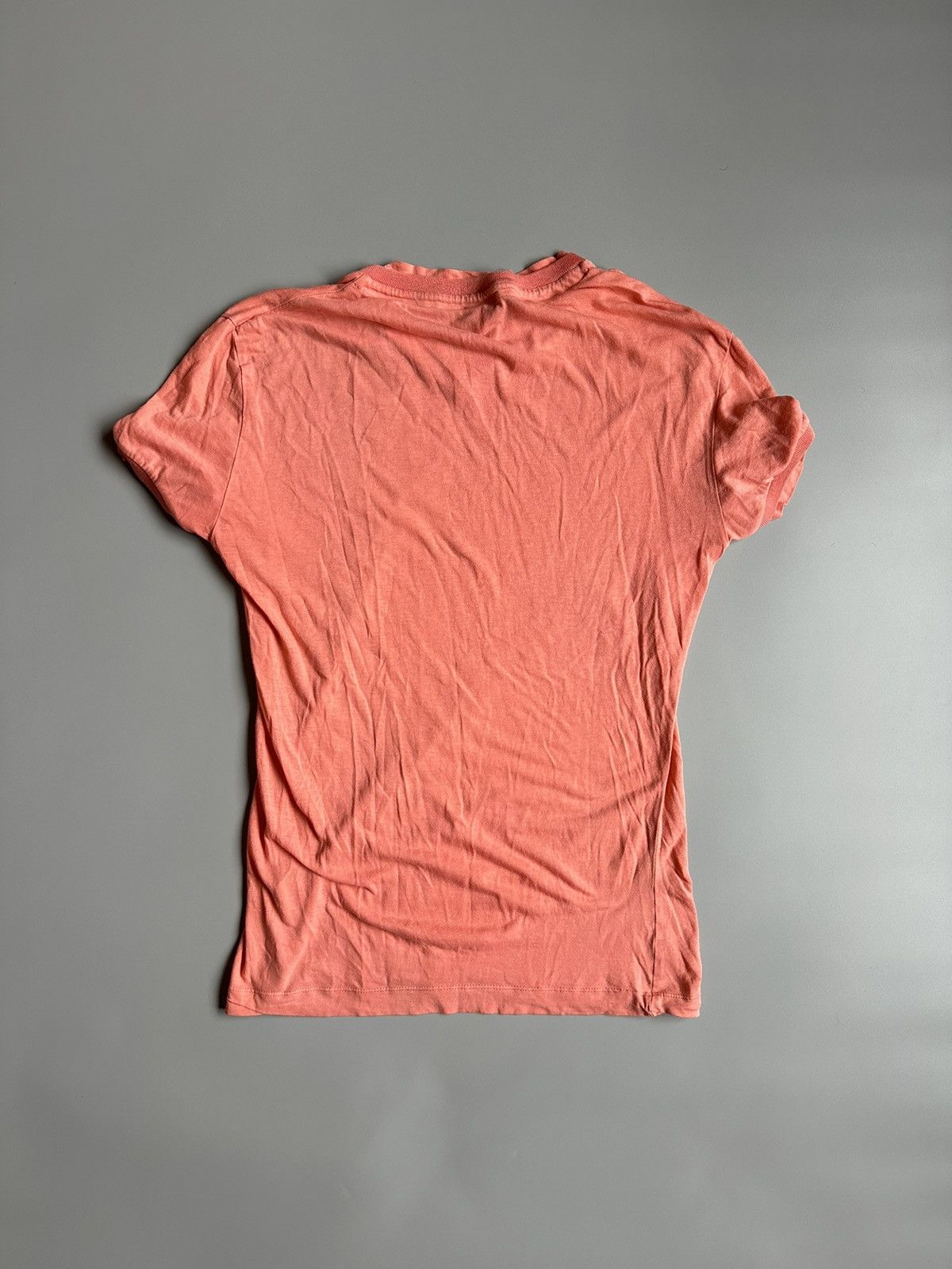 Versace Jeans Couture Versace Jeans Couture 90s Vintage Logo Peach Size S t-shirt Size S / US 4 / IT 40 - 2 Thumbnail