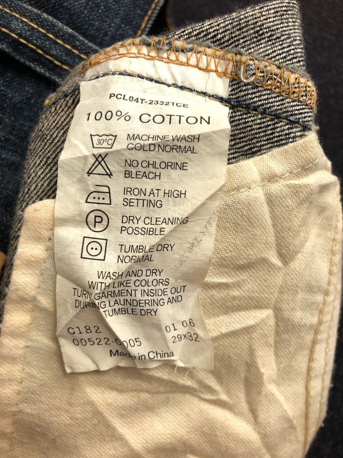 Levi's Vintage Levi's 522 Clawmark Distressed Denim Size US 31 - 19 Thumbnail