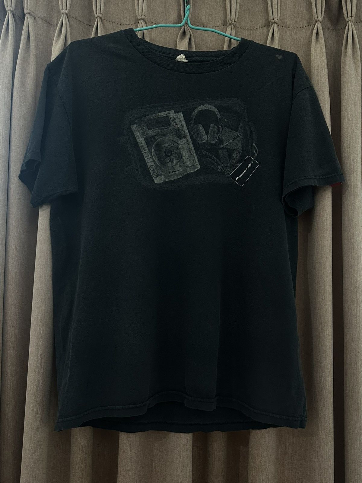 Band Tees × Vintage Pioneer DJ Promo Tee shirt 90s Size US L / EU 52-54 / 3 - 1 Thumbnail