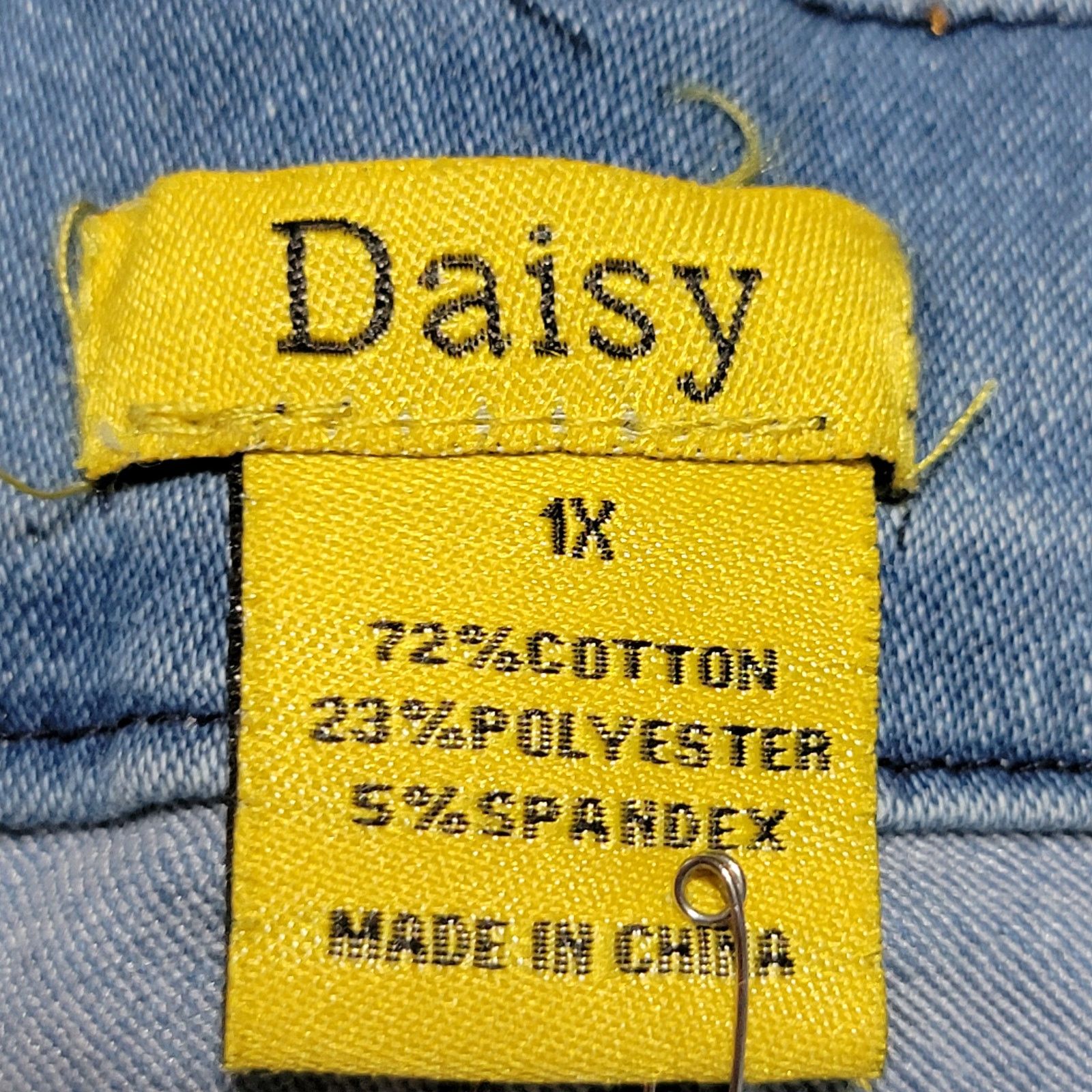 Other Daisy Stretch Denim Shorts w/ Side & Bottom Fringe - 1X NWT Size 32" / US 10 / IT 46 - 5 Thumbnail