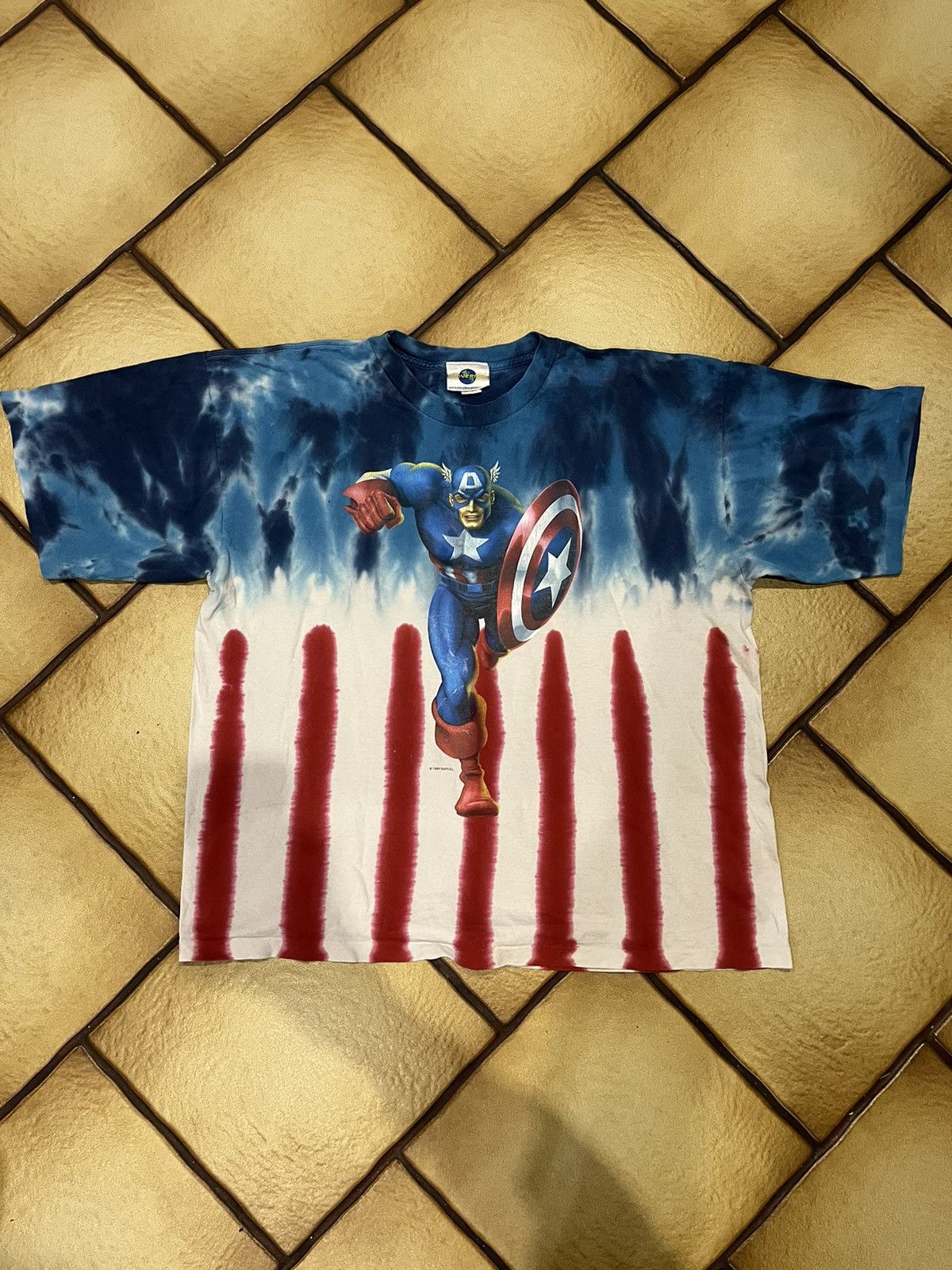 image of Marvel Comics x Universal Studios Vintage Tee Full Print Tie Die Capitan America Marvel 1999 in Blu