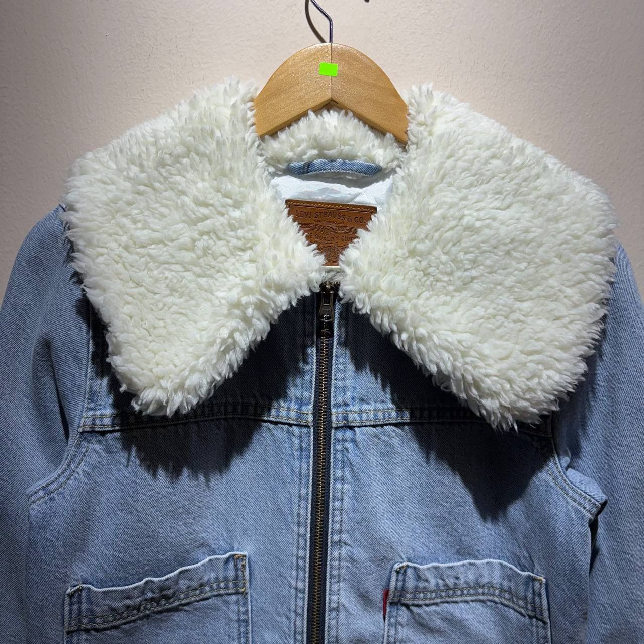 Levi's Vintage Clothing Levis Retro Sherpa Boxy Crop Denim Trucker Jacket Size US XS / EU 42 / 0 - 3 Thumbnail