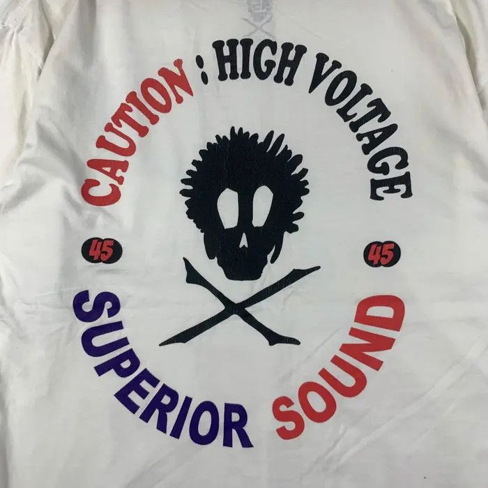 Vintage DONUTS 45 SKATEBOARD Beware Killa Dub Tracks Tee Shirt Size US L / EU 52-54 / 3 - 6 Thumbnail