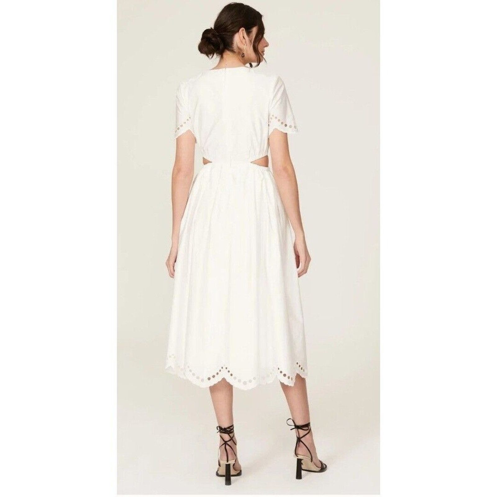 Self-Portrait RTR sz 8 white self portrait broderie scallop cut out dress Size M / US 6-8 / IT 42-44 - 4 Thumbnail