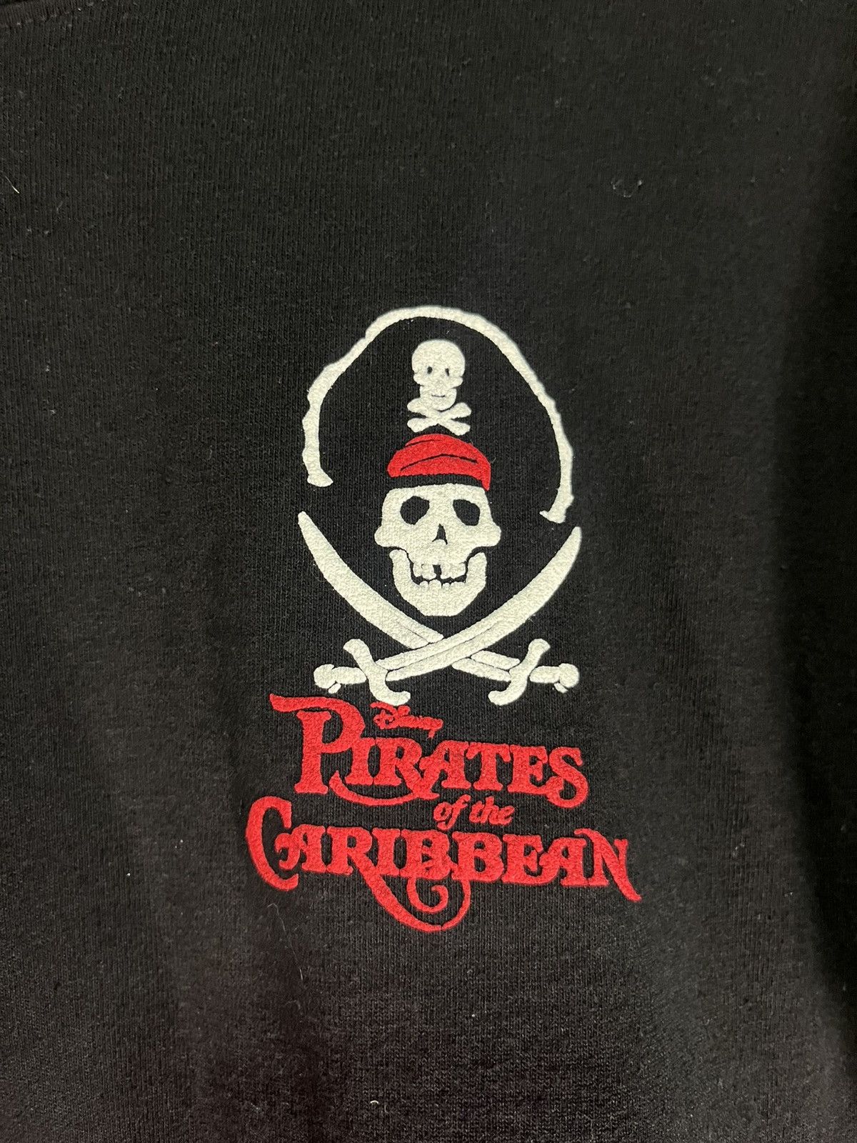 Disney × Vintage Rare pirates of the Caribbean LS Size US M / EU 48-50 / 2 - 2 Thumbnail