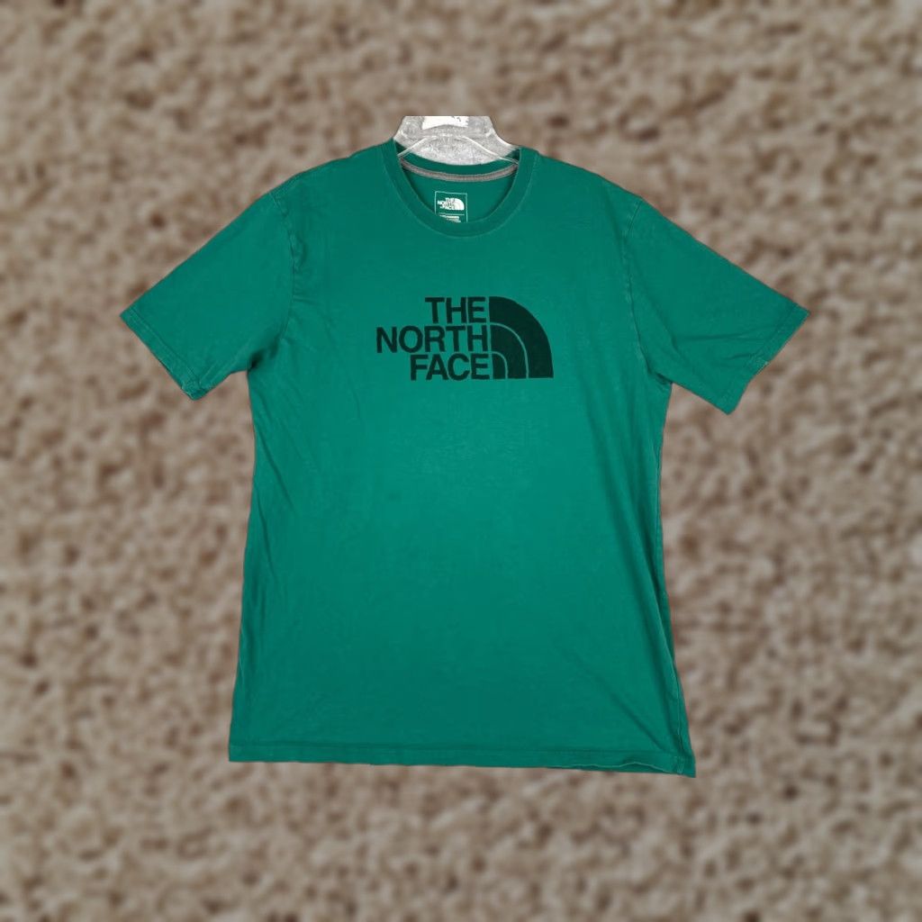 The North Face The North Face Shirt Men M Green Cotton Short Sleeve Crew Neck Classic Fit Logo All Seasons Breathable Mens Size US M / EU 48-50 / 2 - 1 Thumbnail