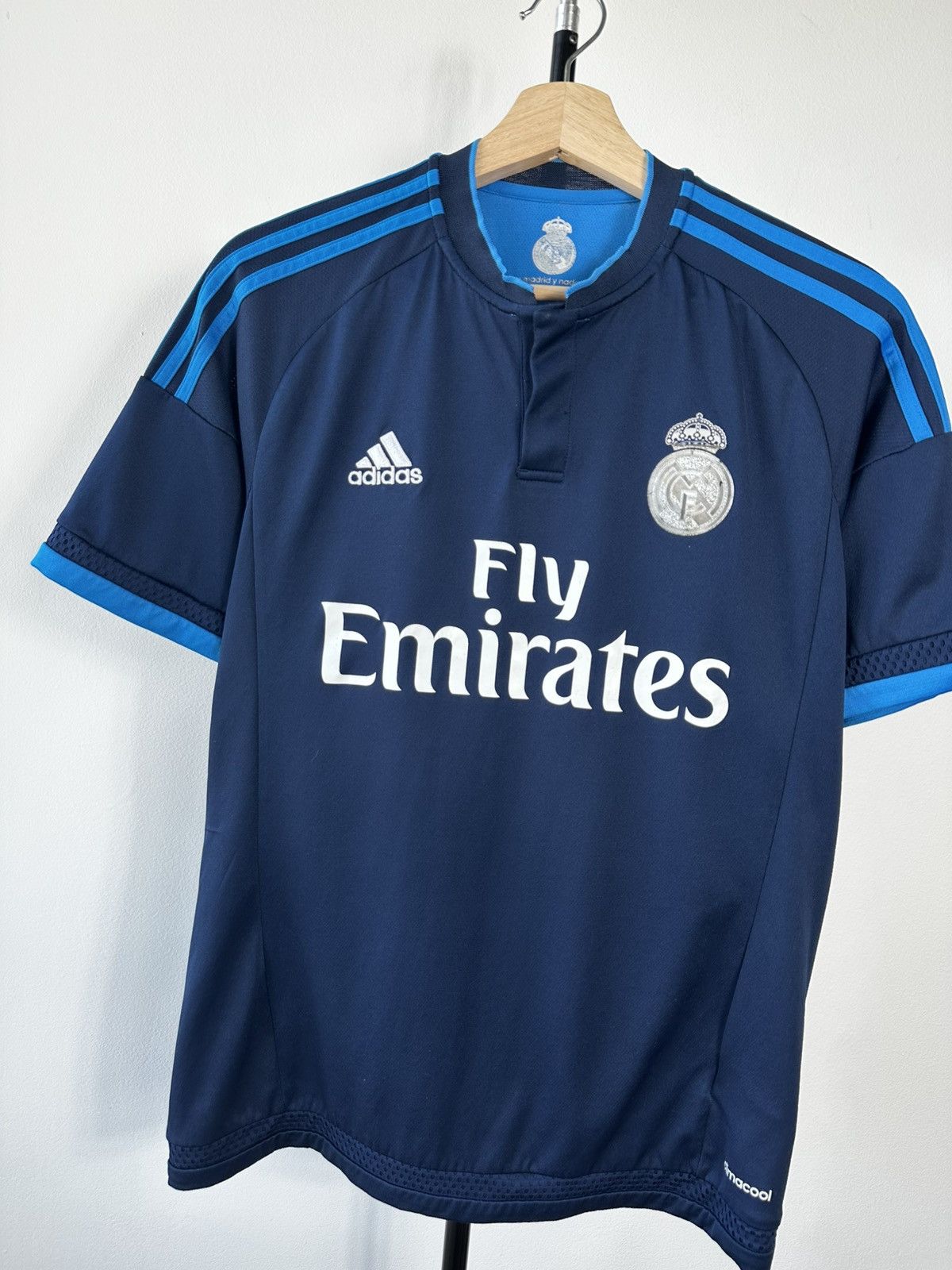 Adidas Real Madrid 2015-16 Away Jersey - Adidas Climacool - Size M Size US M / EU 48-50 / 2 - 3 Thumbnail