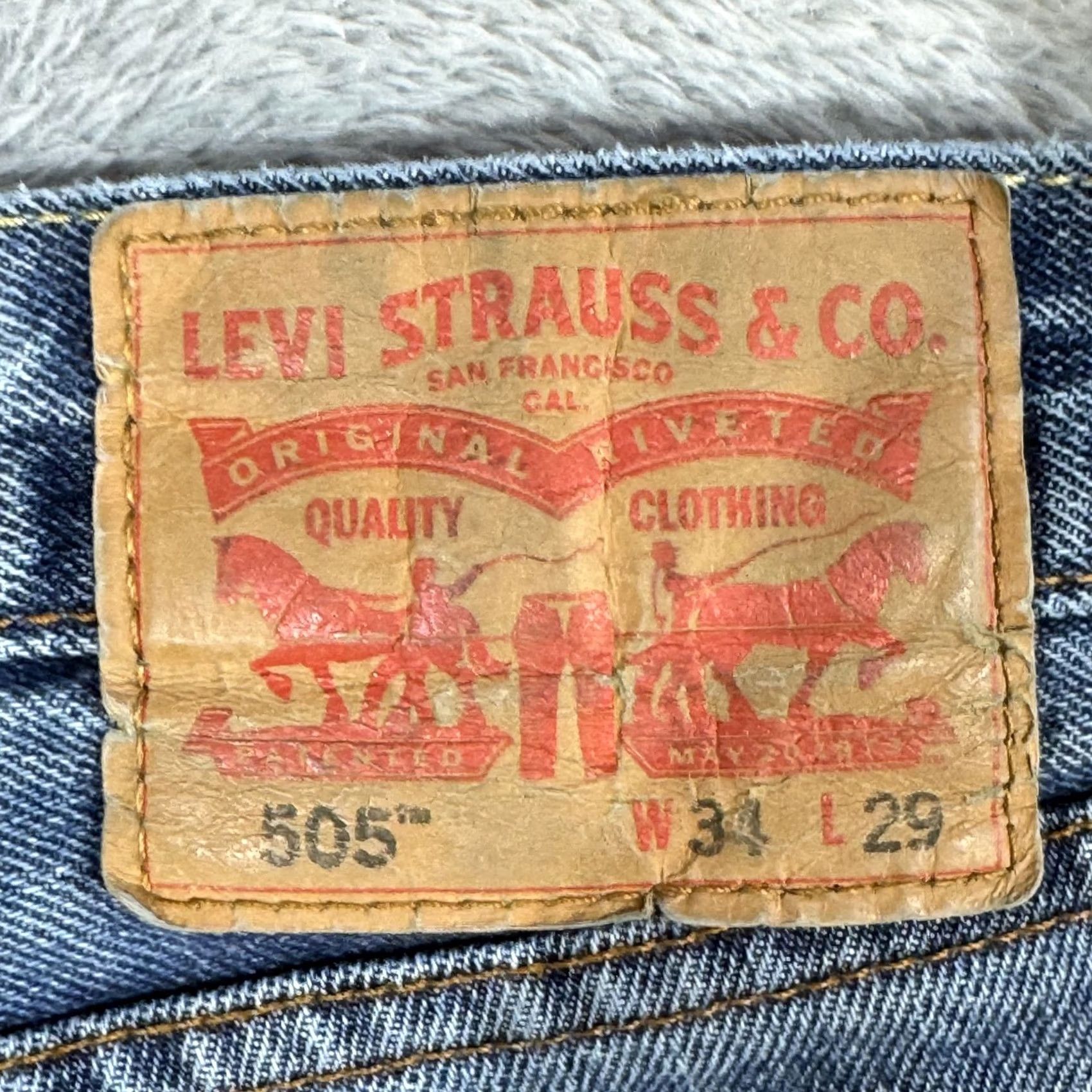 Levi's VINTAGE Levi's 505 Jeans Mens 34x29 Blue Denim Distressed Straight Leg Medium Wash Pants Regular 34 Blue Womens Mens? Size US 34 / EU 50 - 4 Thumbnail
