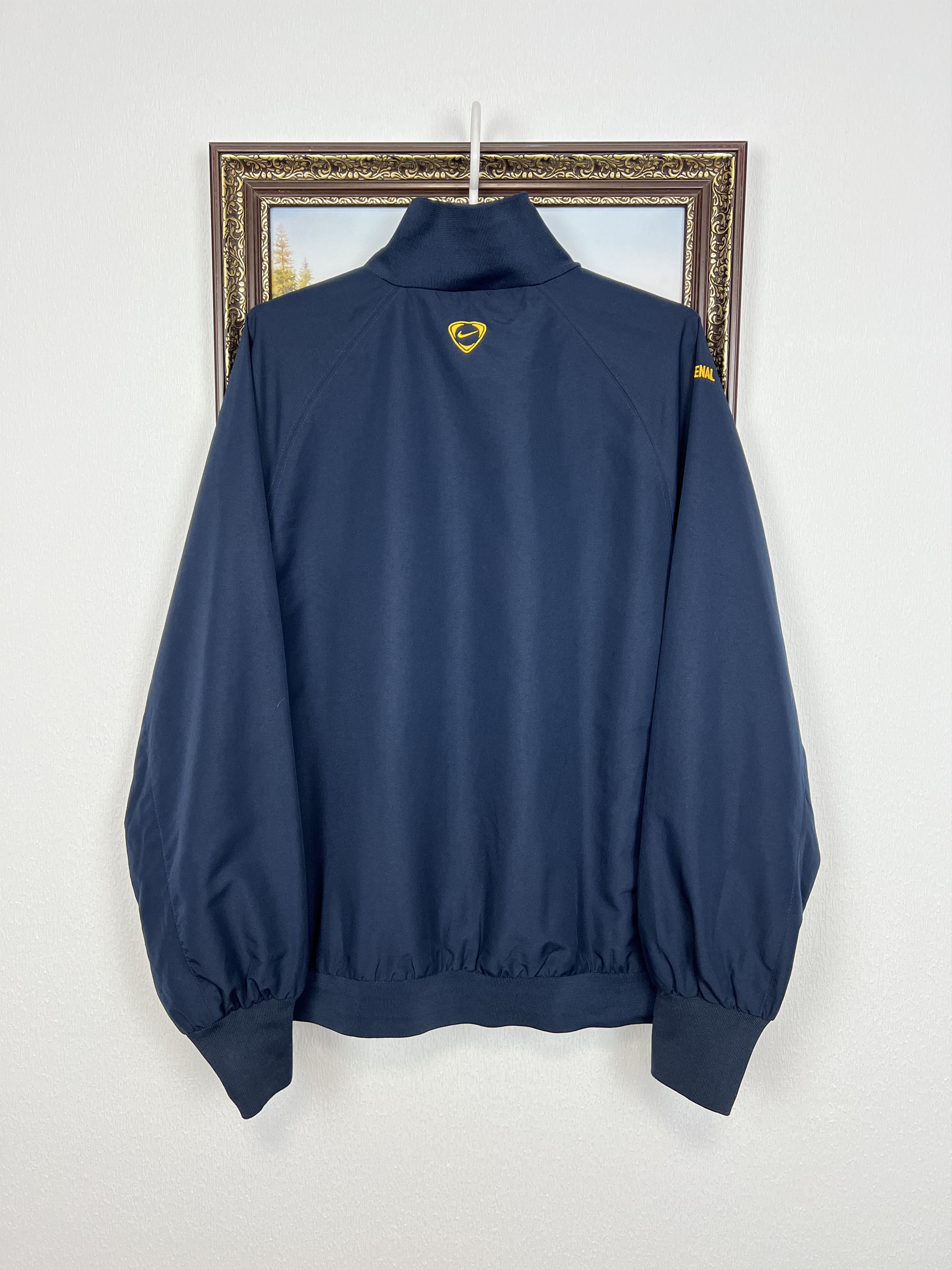 Nike Vintage Nike Arsenal Football Jacket Soccer Track Top Size US L / EU 52-54 / 3 - 12 Thumbnail