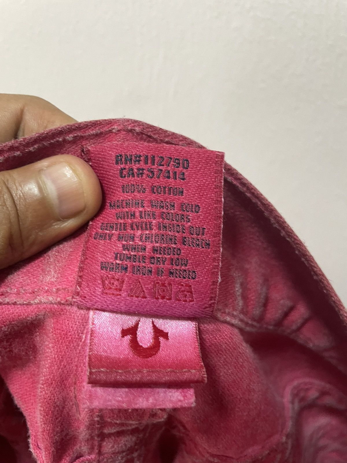 True Religion Vintage TRUE RELIGION Short Pants Red USA Size US 36 / EU 52 - 8 Thumbnail
