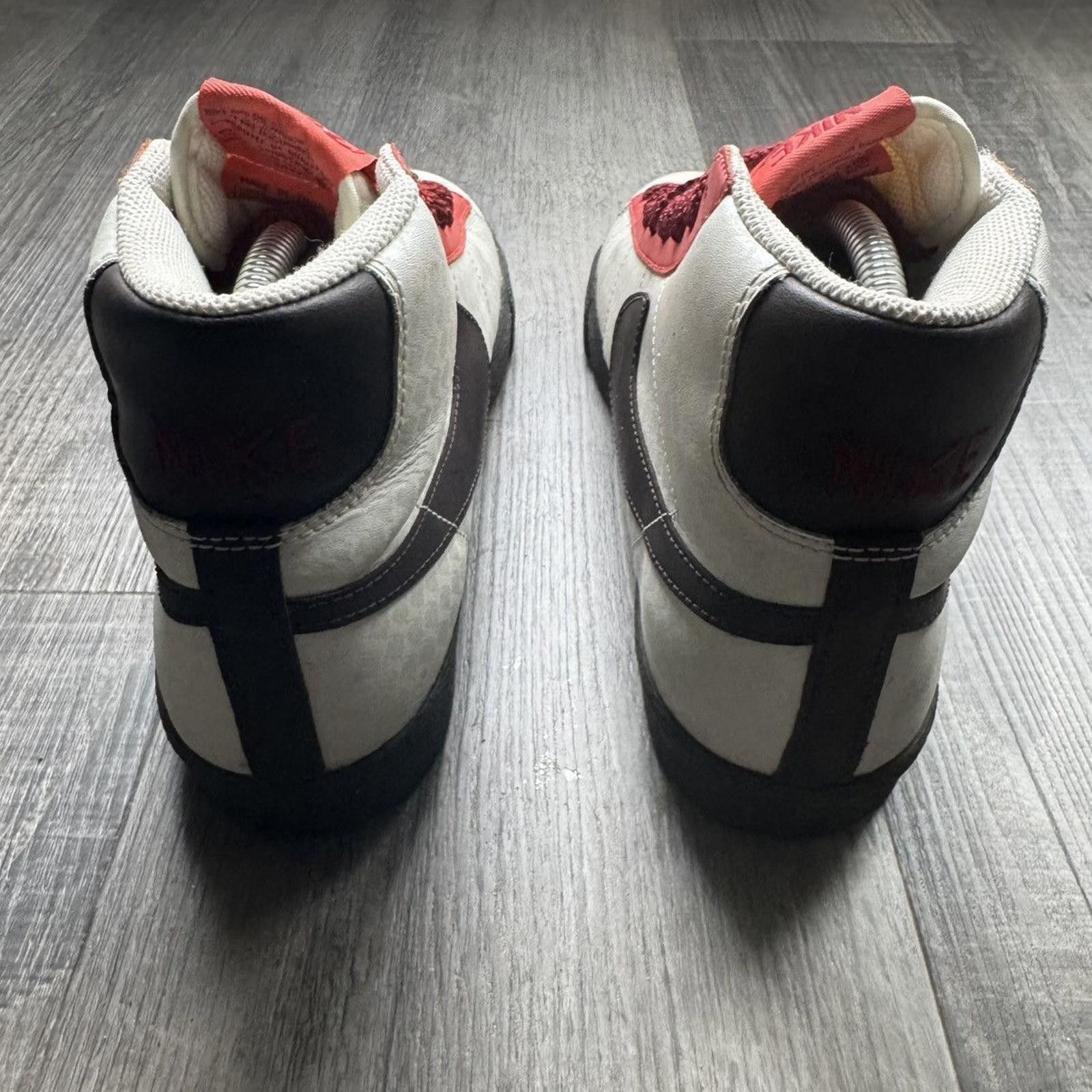 Nike NIKE • W'S Blazer High "Valentines Day" (7.5M) Size US 7.5 / EU 40-41 - 7 Thumbnail