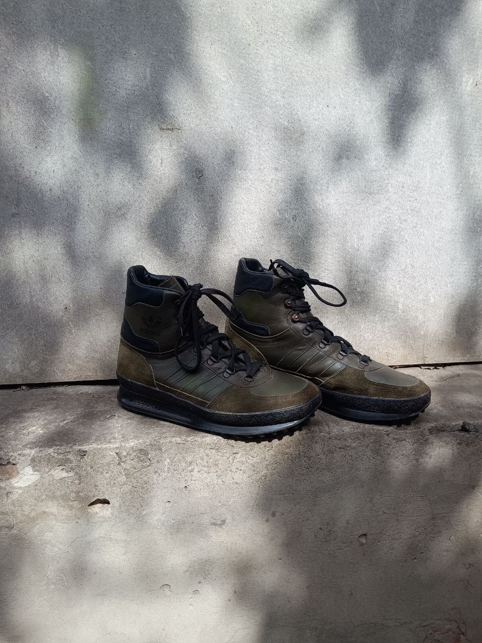 Vintage Adidas Alaska vintage 1990th hightop sneakers boots 44.5 sz Size US 10.5 / EU 43-44 - 1 Thumbnail