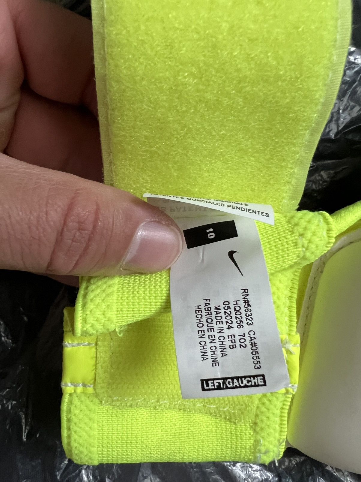 Nike Nike Grip 3 Match Goalkeeper Gloves Soccer Gloves Size ONE SIZE - 9 Thumbnail