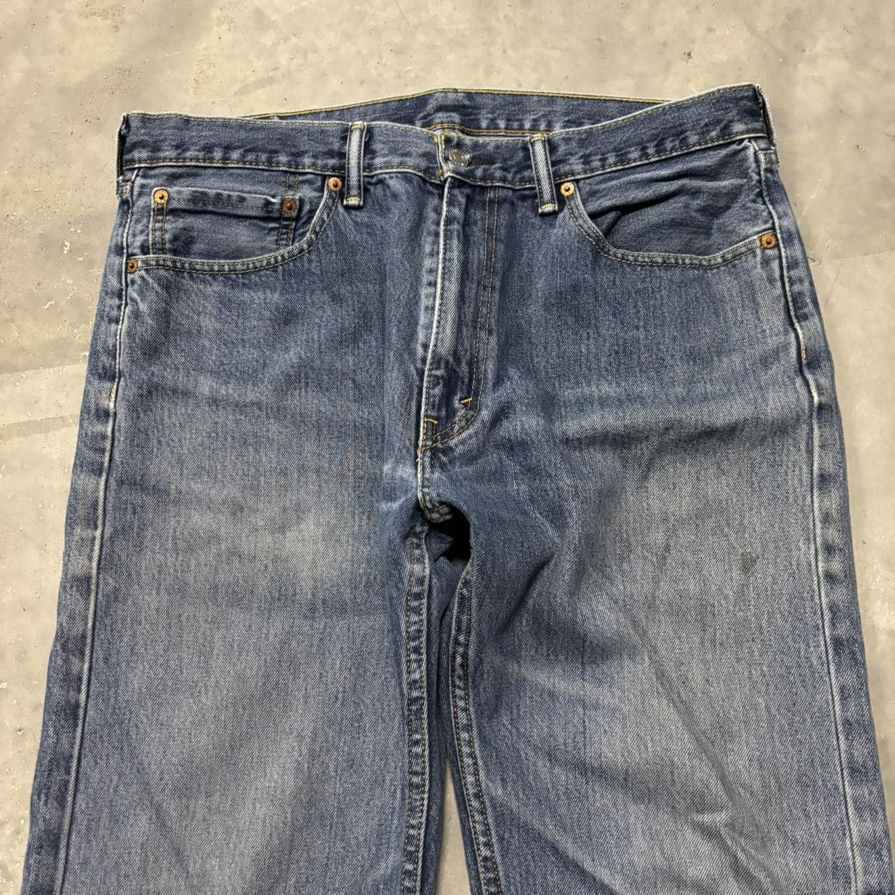 Levi's × Vintage Crazy Vintage Y2K/2000s Grunge Levis Medium Wash Essential Denim Jeans! Size US 36 / EU 52 - 5 Thumbnail