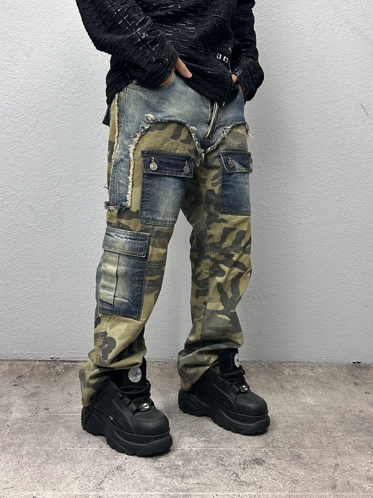 GOA Stripped Vintage Multi-pocket Pants Cargo Rick Owens Japan Size US 34 / EU 50 - 1 Thumbnail