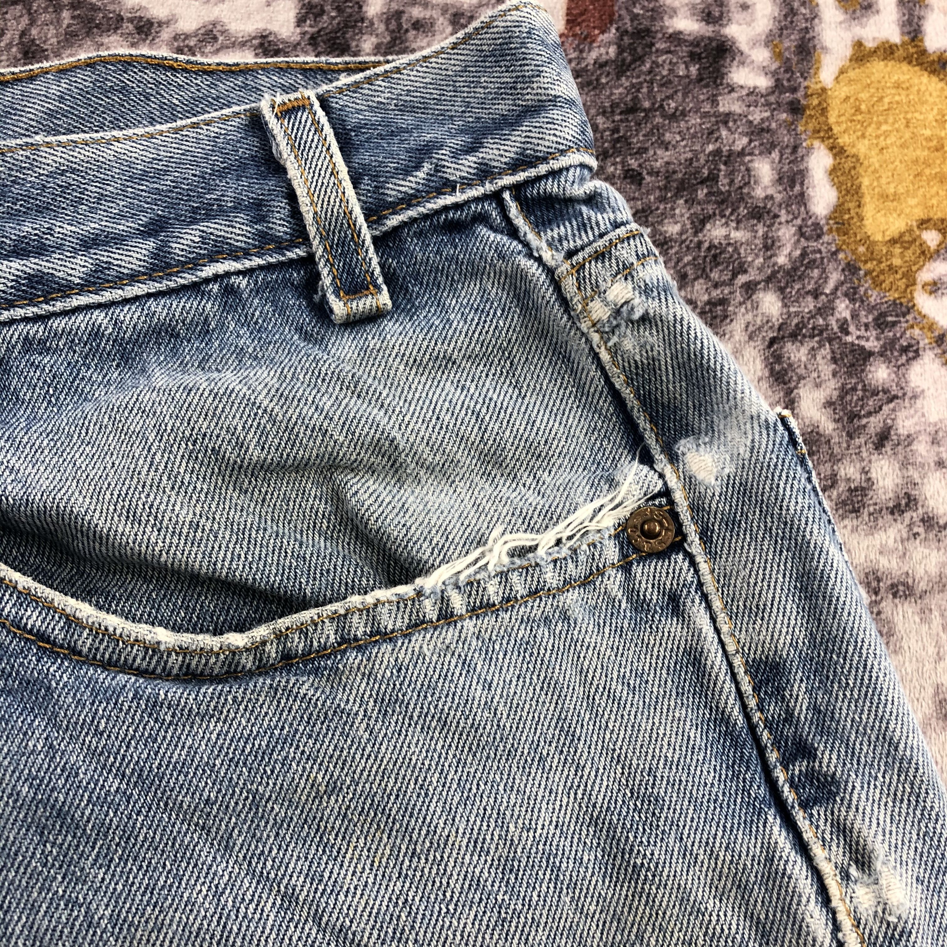 Levi's × Vintage Vintage Light Wash Levis 550 Jeans-JM3002 Size US 35 - 13 Thumbnail