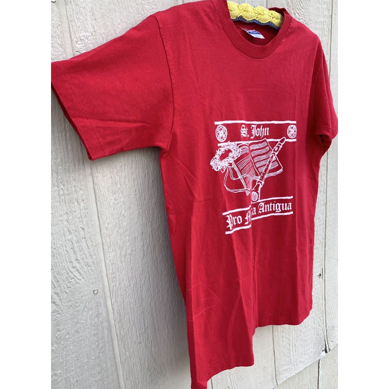 Hanes VINTAGE Hanes St. John Pro Musica Antigua T-Shirt Graphic Tee M Red Mens 1980s Size US M / EU 48-50 / 2 - 3 Thumbnail