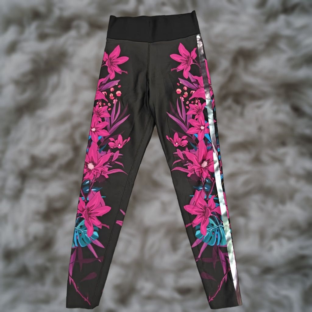 Vintage Ultracor Leggings Womens XS Black Floral Print High Rise Ankle Made In USA Yoga Size 26" / US 2 / IT 38 - 1 Thumbnail