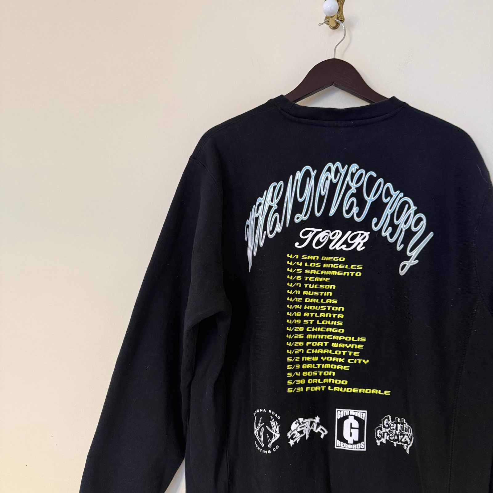 Goth Money Goth Money Records When Doves Kry Crewneck Sweatshirt Size US XL / EU 56 / 4 - 5 Thumbnail