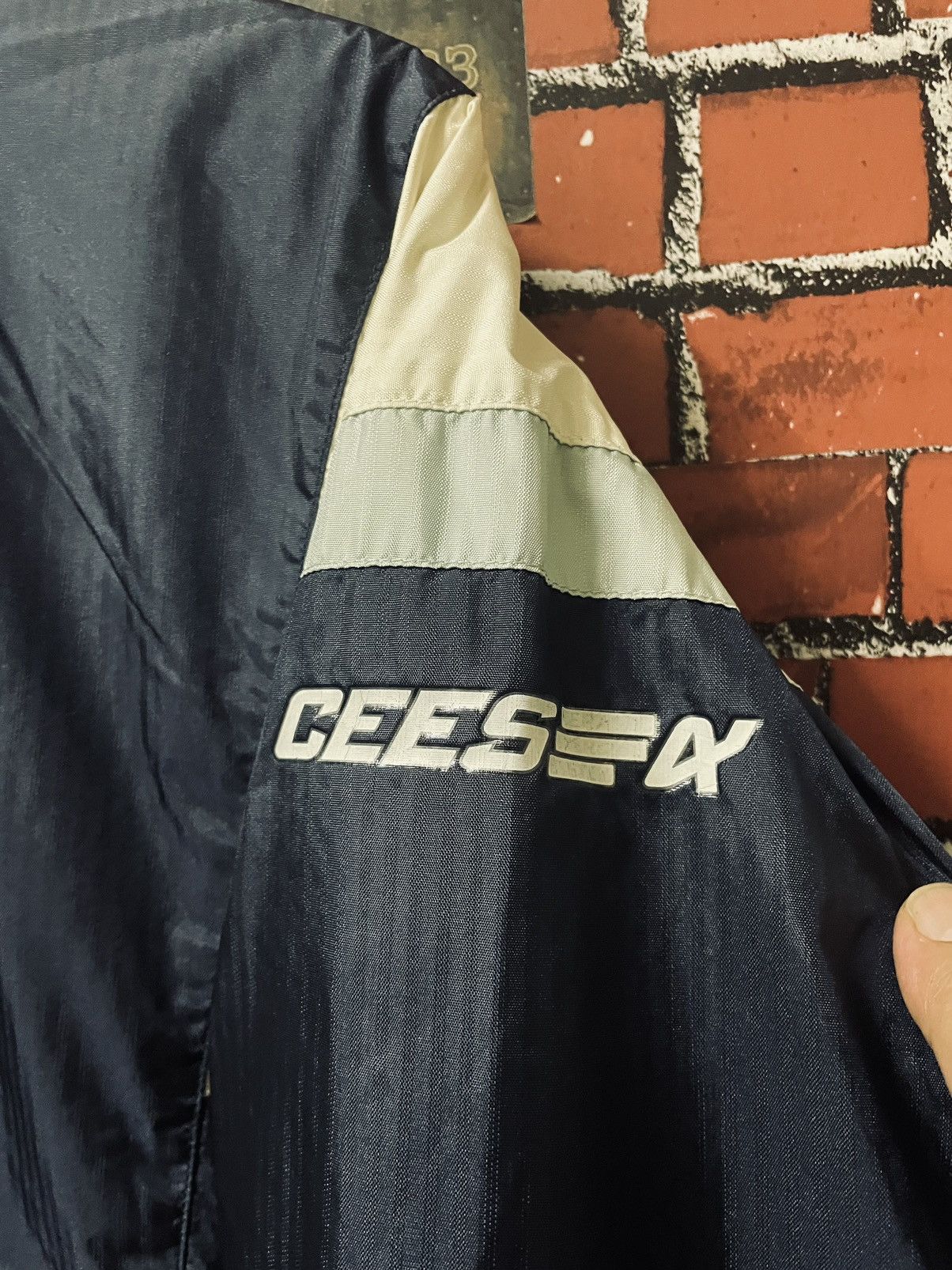 Adidas VINTAGE ADIDAS WINDBREAKER JACKET 80/90s Size US L / EU 52-54 / 3 - 6 Thumbnail
