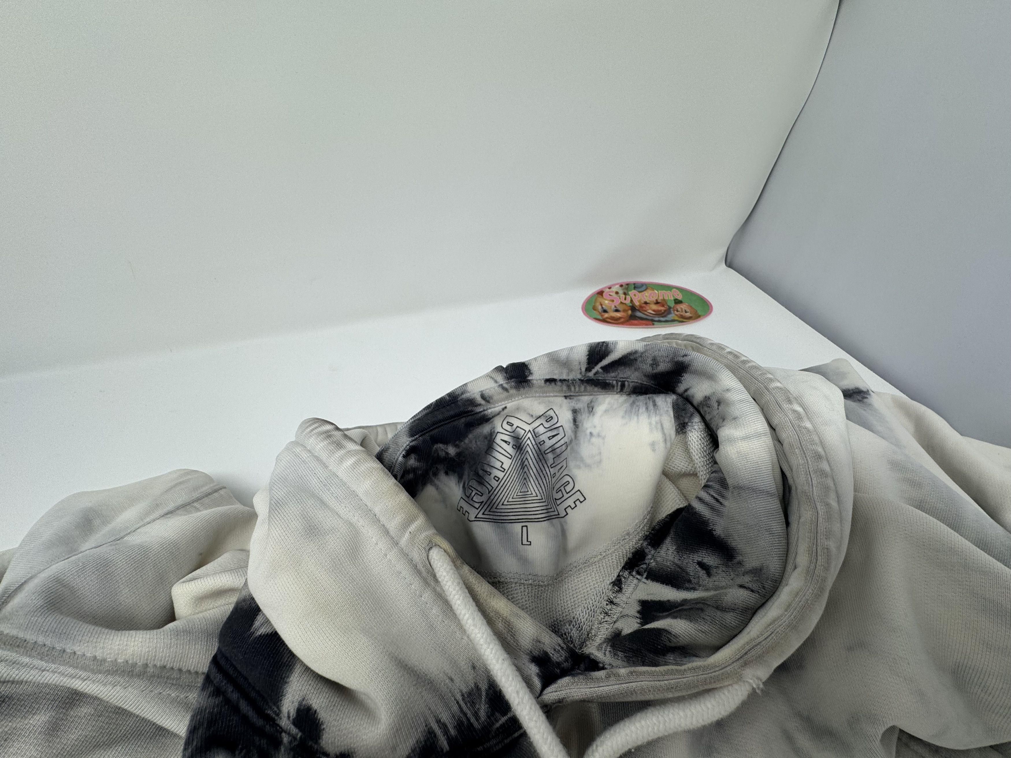 Palace Middle Finger-Up hoodie tie dye black grey Size US L / EU 52-54 / 3 - 2 Thumbnail