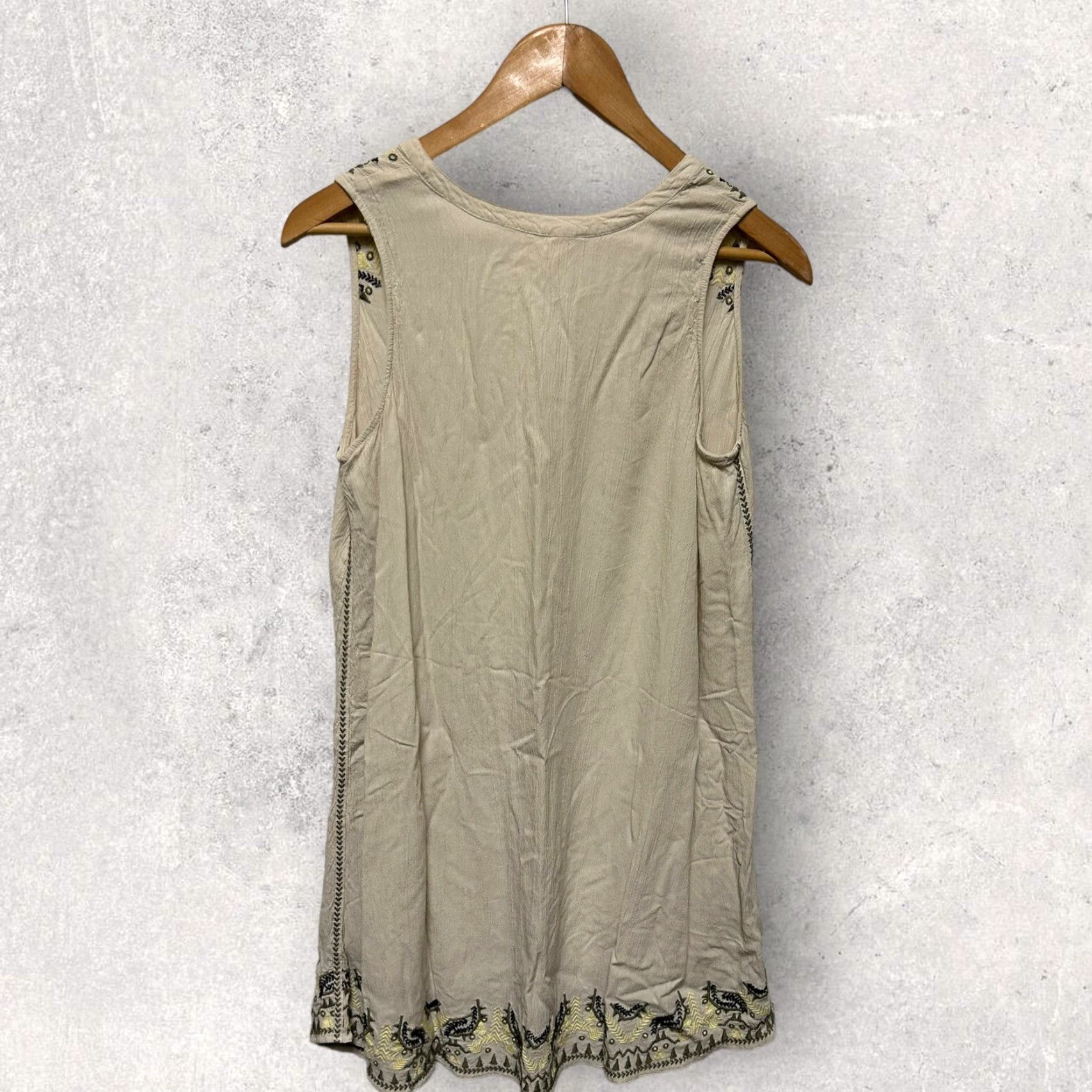 Loft VINTAGE Loft Beige Sleeveless Lounge Tassels Short Embroidered Oversized XS Size 26" / US 2 / IT 38 - 4 Thumbnail