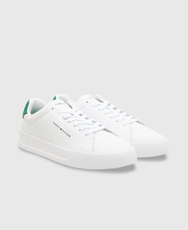 Court Sneakers