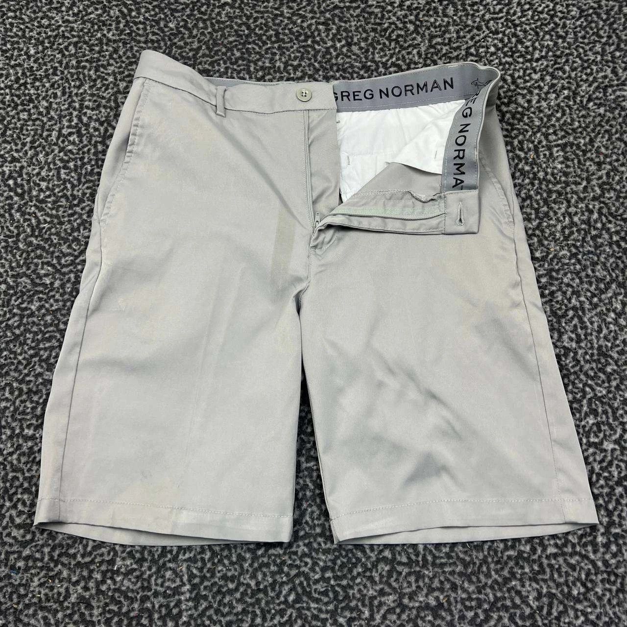 Greg Norman Greg Norman Golf Shorts Men 30 Chino Pockets Flat Front Size US 30 / EU 46 - 1 Thumbnail