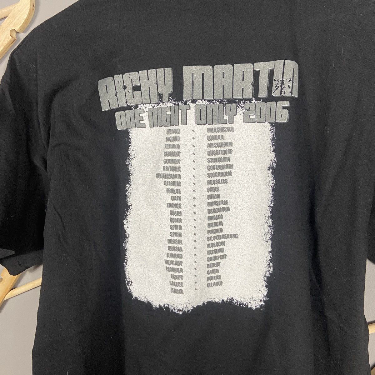 Band Tees 2006 Ricky Martin One Night Only t-shirt Size US M / EU 48-50 / 2 - 6 Thumbnail