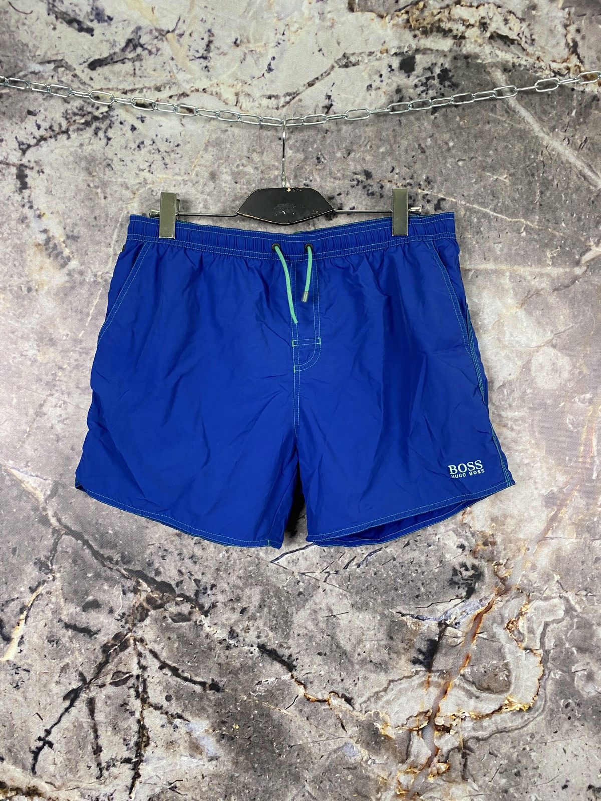 Hugo Boss × Vintage Men’s Hugo Boss Shorts Streetwear Size Large Size US 36 / EU 52 - 1 Thumbnail