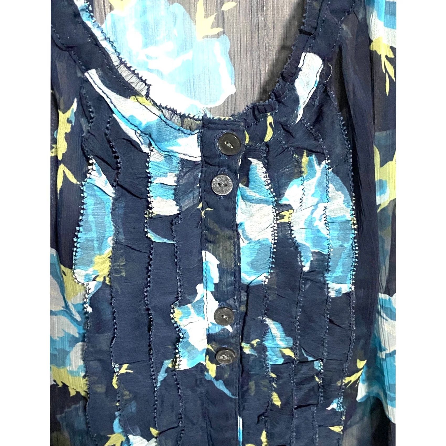 Abercrombie & Fitch Abercrombie Floral Sheer Blouse S Women Blouse Boho Chic Ruffles Y2K Bohemian Coquette 90s Spring Summer Fall Winter, Floral, Blue, XS? Size S / US 4 / IT 40 - 3 Thumbnail