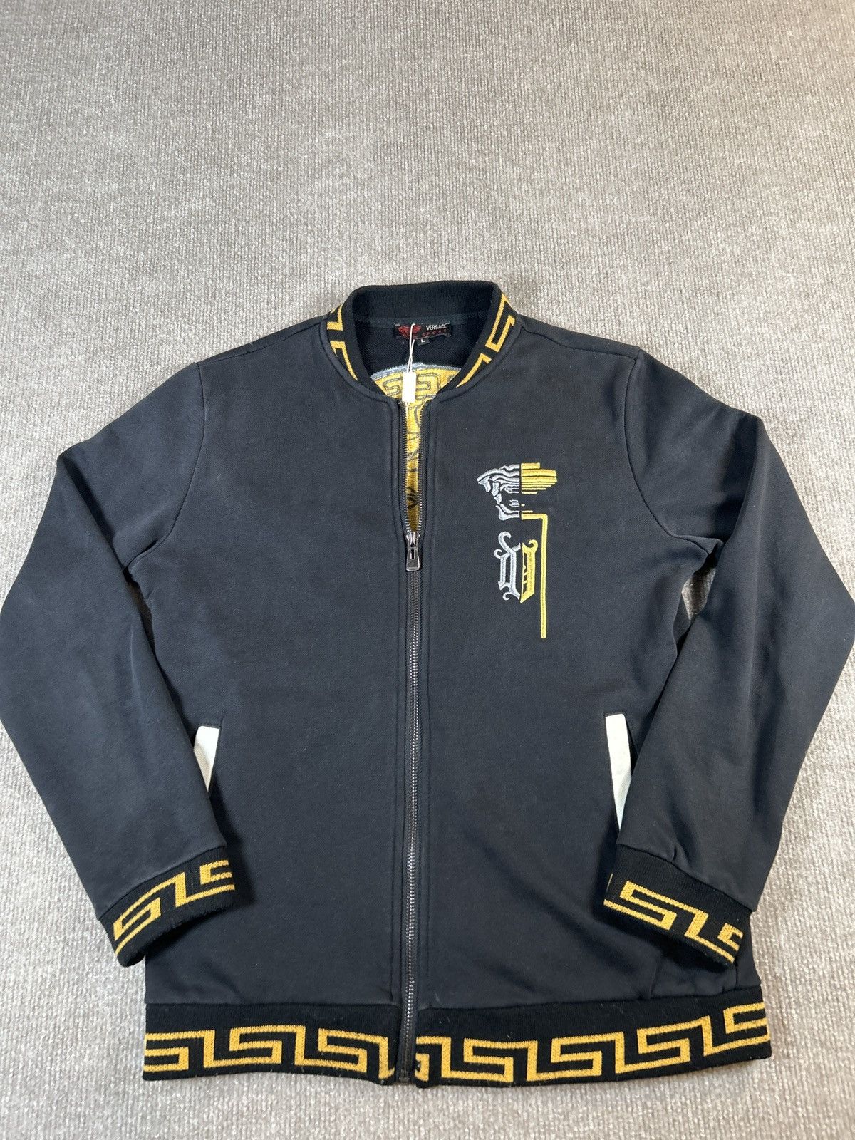 Versace Versace Sport Medusa Embroidered Jacket Black Rare Y2K 1332 Size L / US 10 / IT 46 - 3 Thumbnail