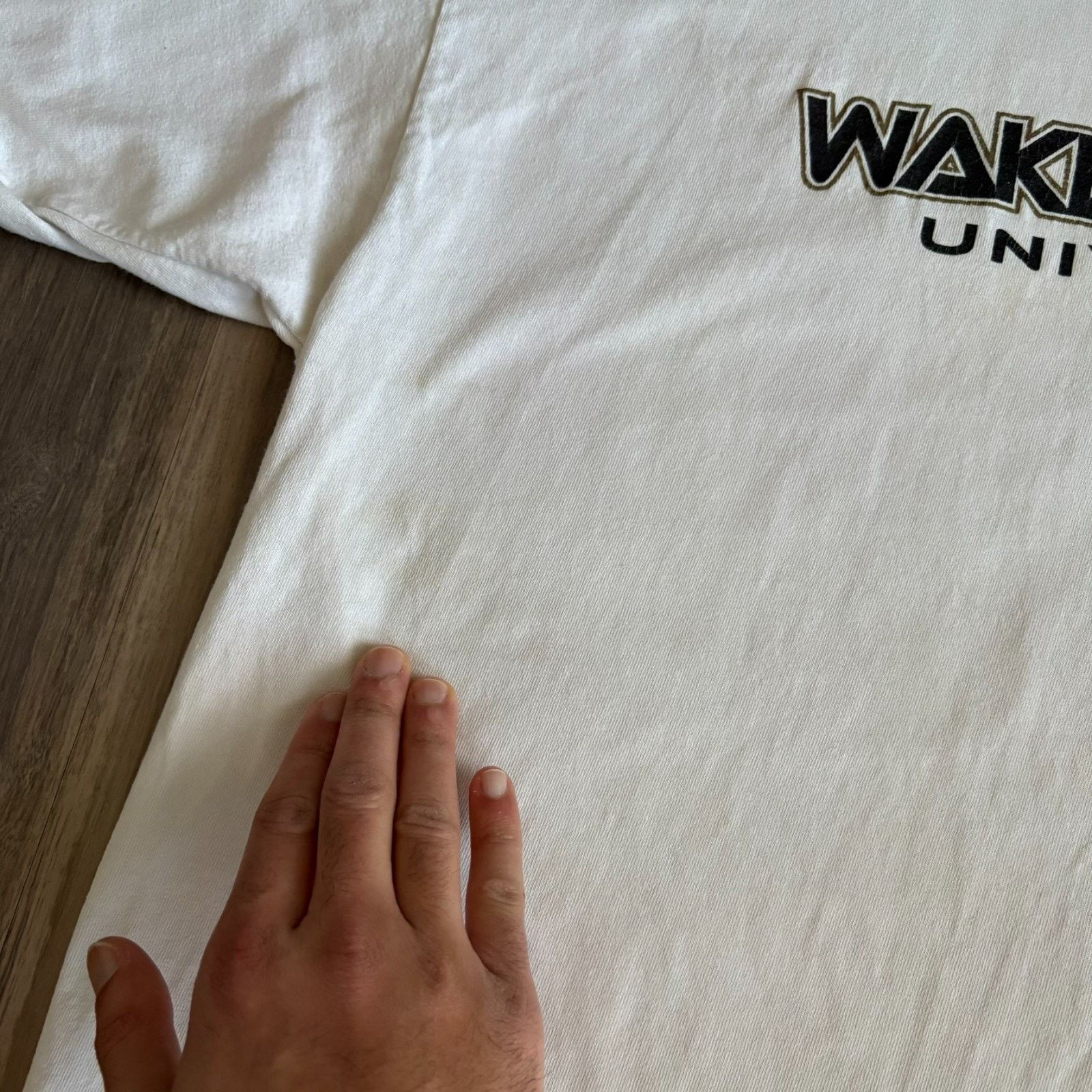 Vintage Vintage Wake Forest University T-Shirt Men's Size XL White Size US XL / EU 56 / 4 - 3 Thumbnail