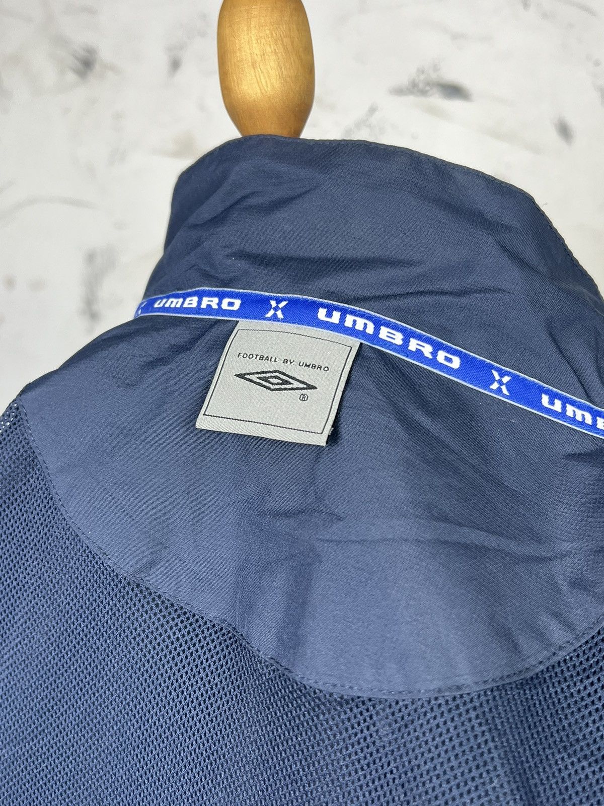Umbro Vintage Umbro Everton Training Jacket Size XL Size US XL / EU 56 / 4 - 6 Thumbnail