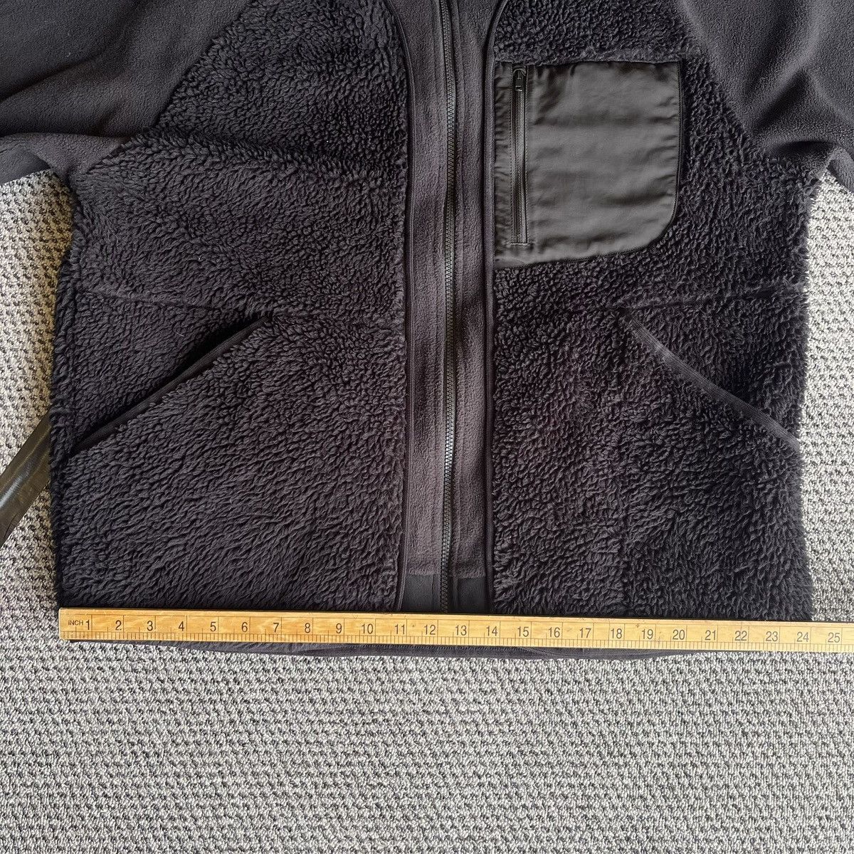 White Mountaineering White Mountaineering Uniqlo Sweater Fleece Size US XL / EU 56 / 4 - 10 Thumbnail