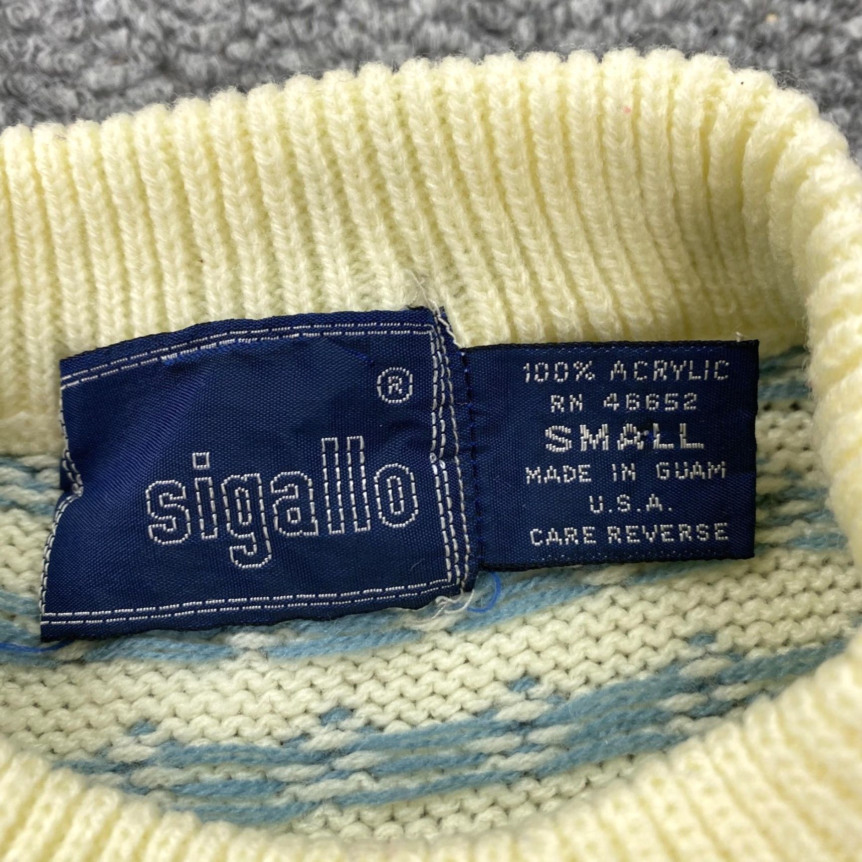 Vintage VINTAGE Sigallo Sweater Women’s Crew Neck Knit Pullover Fair Isle Ivory Small 90s Womens Size S / US 4 / IT 40 - 5 Thumbnail