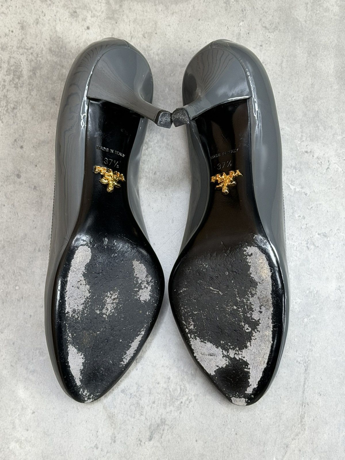 Prada Prada Gray Patent Leather Pumps Heels Size 37 1/2 Size US 7.5 / IT 37.5 - 10 Thumbnail