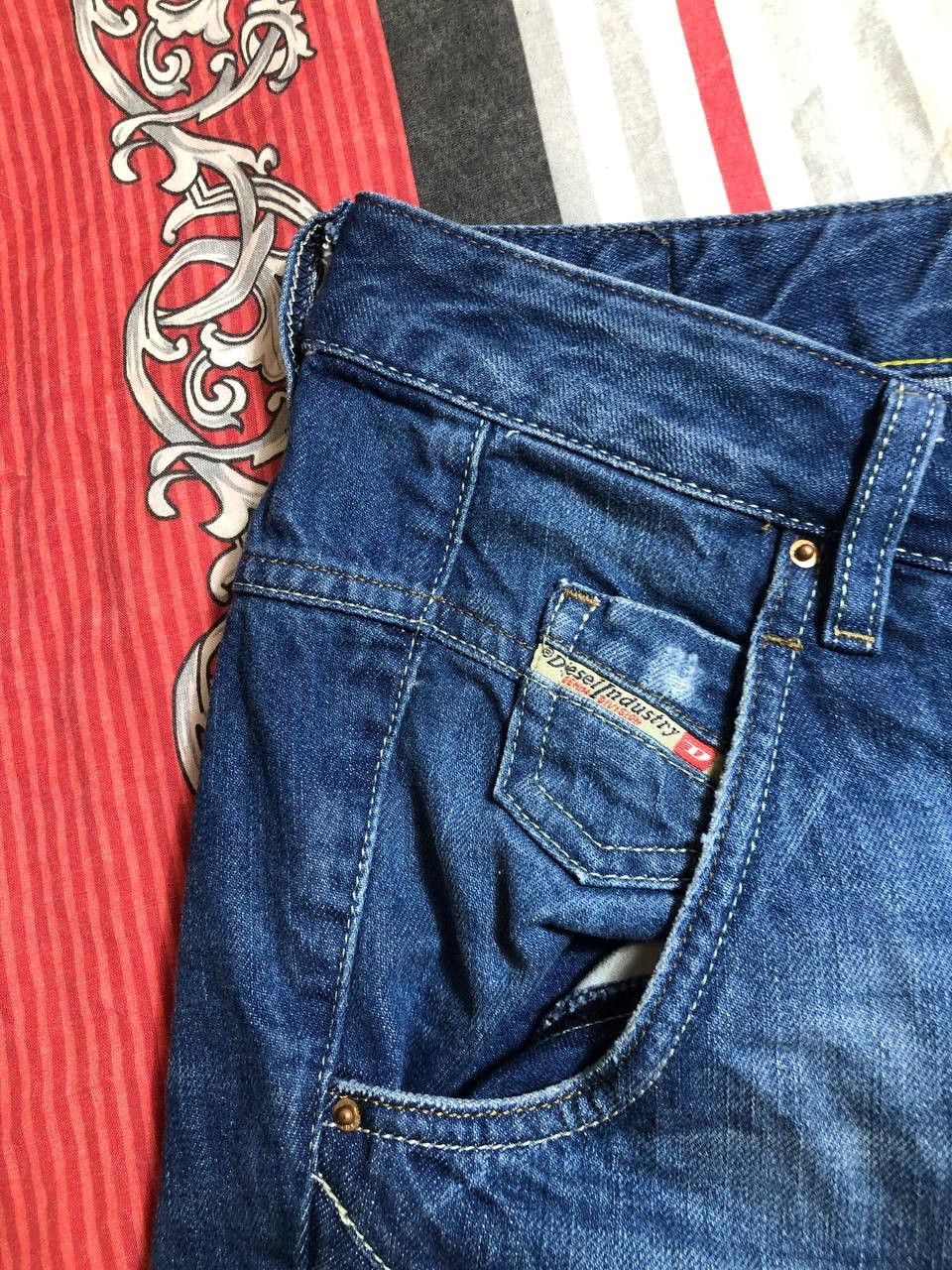 Diesel × Vintage Vintage Y2K Diesel Washed Distressed Denim Jeans Slim Size US 26 / EU 42 - 18 Thumbnail