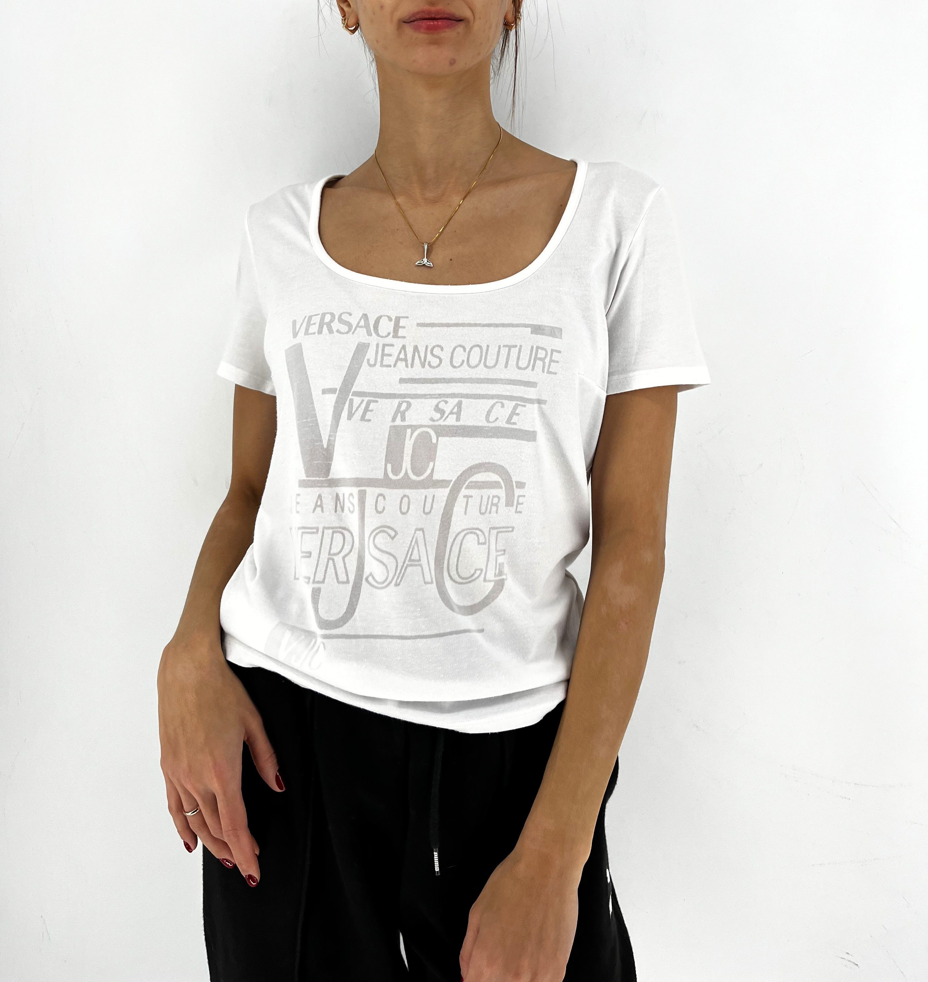 Versace Gianni Versace Jeans medusa meduza tee shirt 90s OLD MONEY Size M / US 6-8 / IT 42-44 - 2 Thumbnail