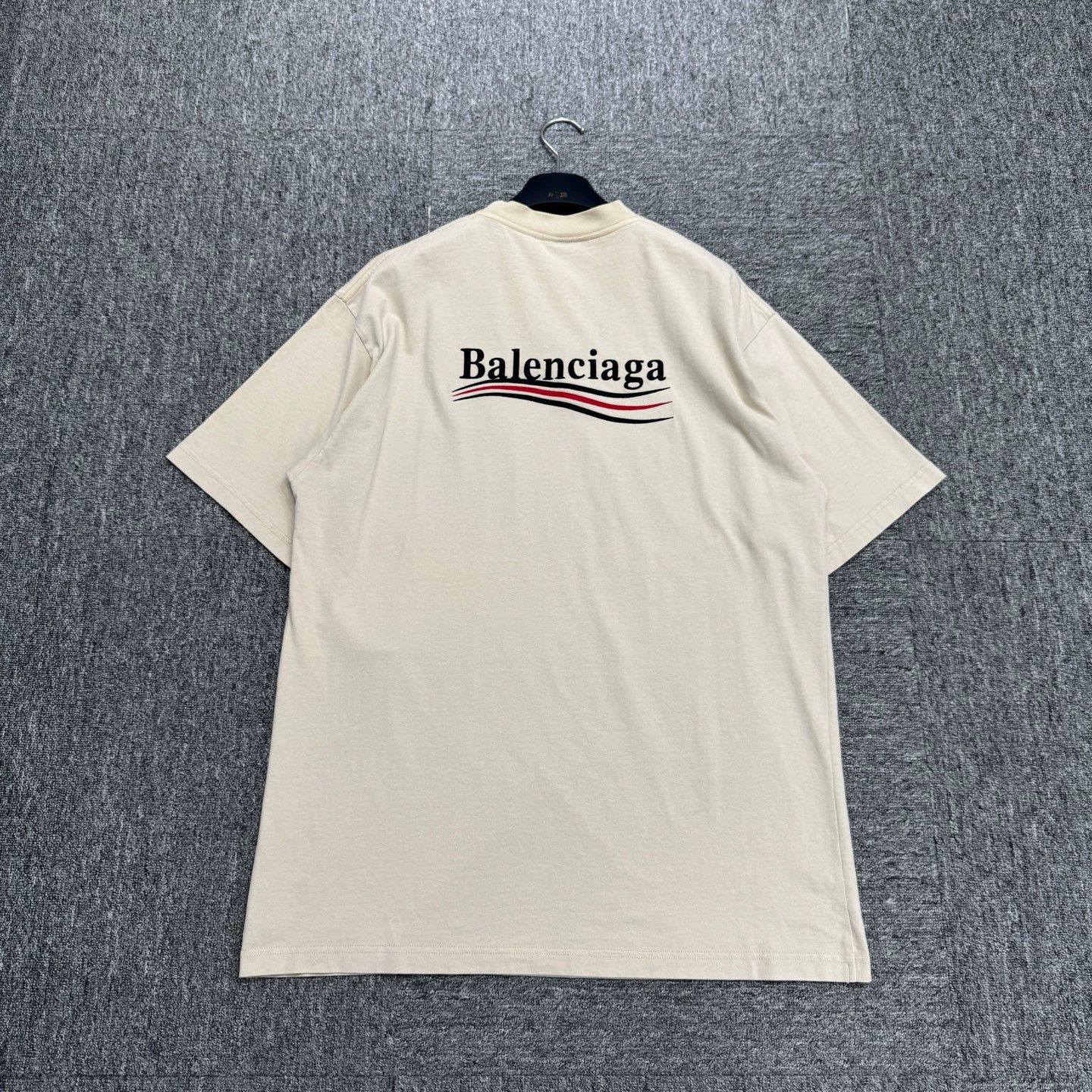 Balenciaga Balenciaga Coke Embroidery Tee XXS Size US XXS / EU 40 - 5 Thumbnail