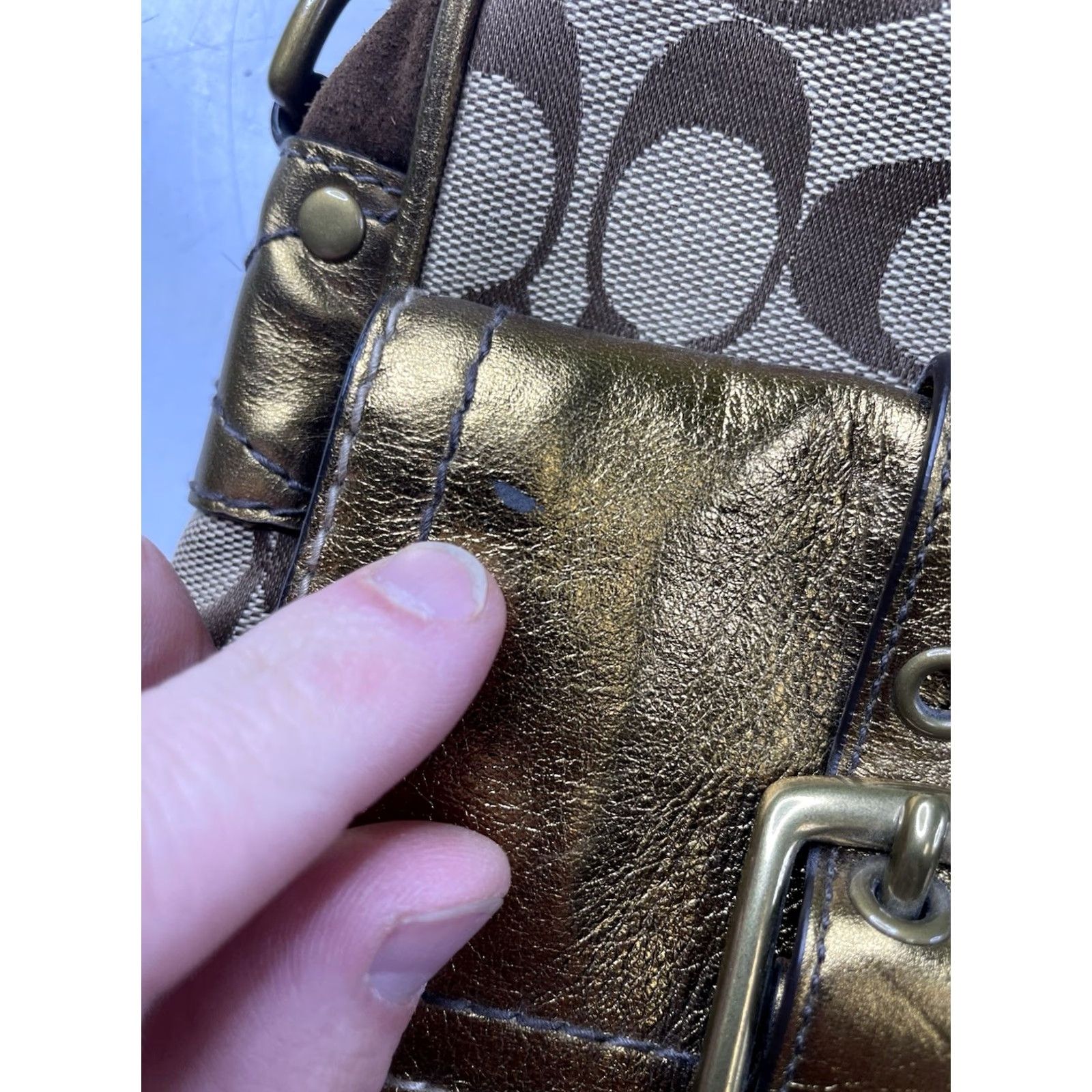 Coach VINTAGE Coach Signature Canvas & Brown Suede Gold Crossbody Bag Small Women's Tan Brown Gold Canvas Leather, Cross-Body Strap, Zip Closure, 1497 Size ONE SIZE - 3 Thumbnail